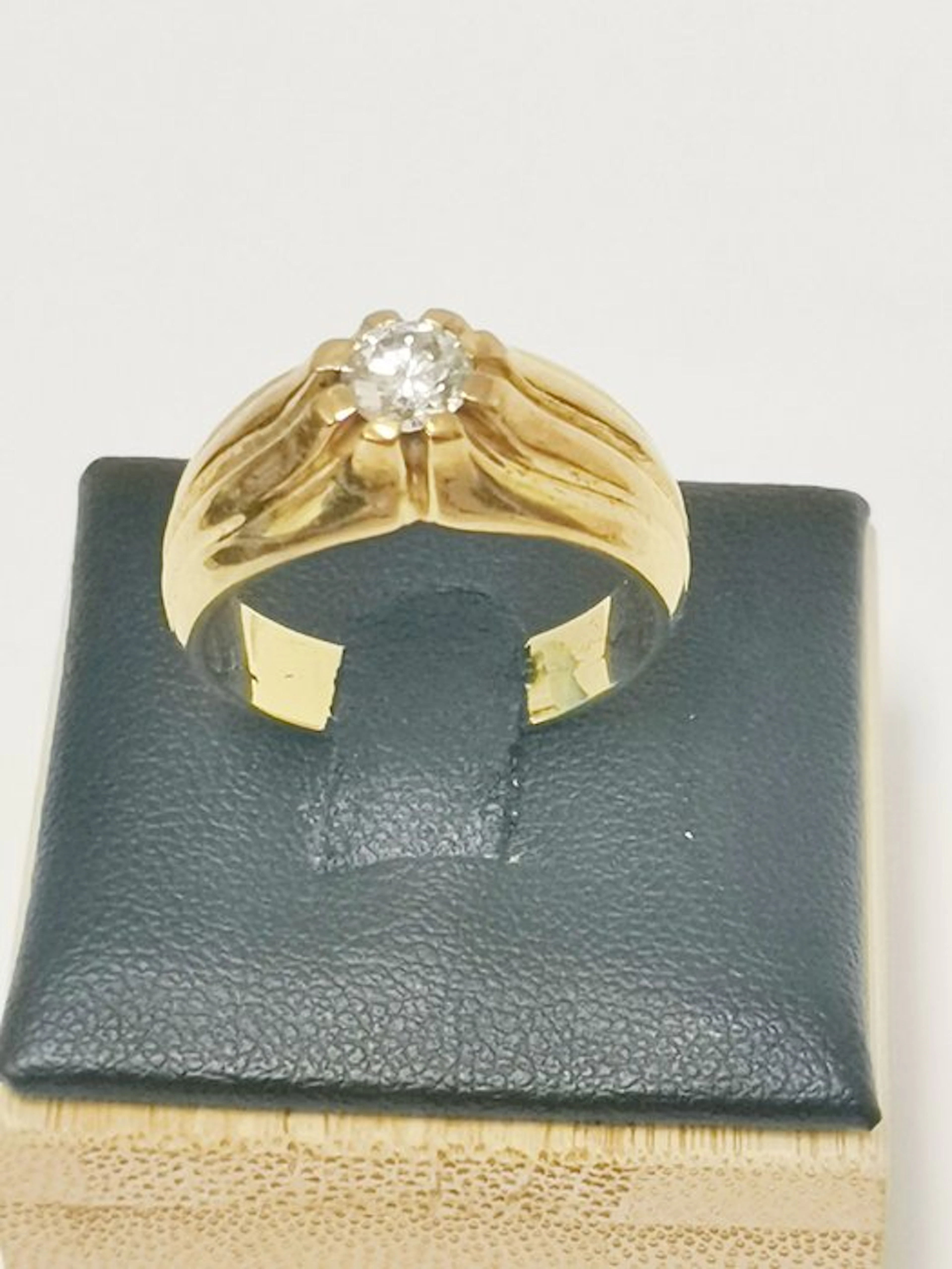 Statement ring - 18 kt. Yellow gold Diamond (Natural)