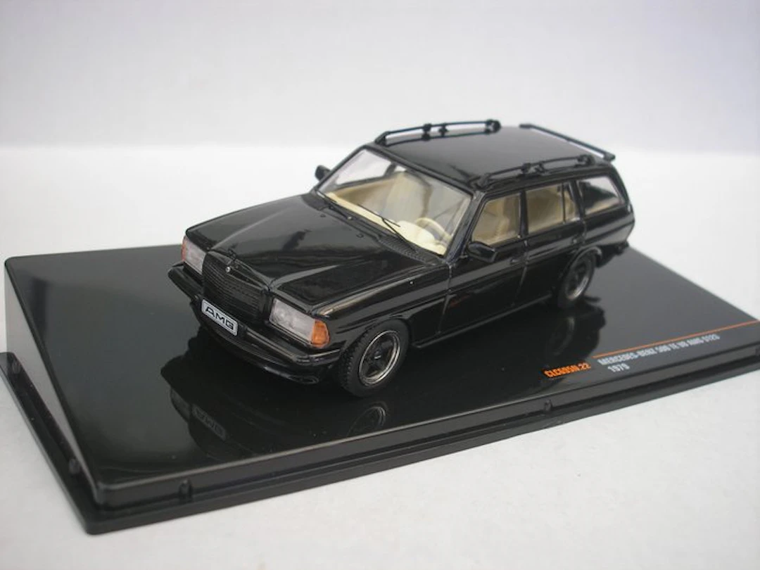 IXO 1:43 - Model car - Mercedes Benz 500TE V8 AMG (S123) - 1979 - Black