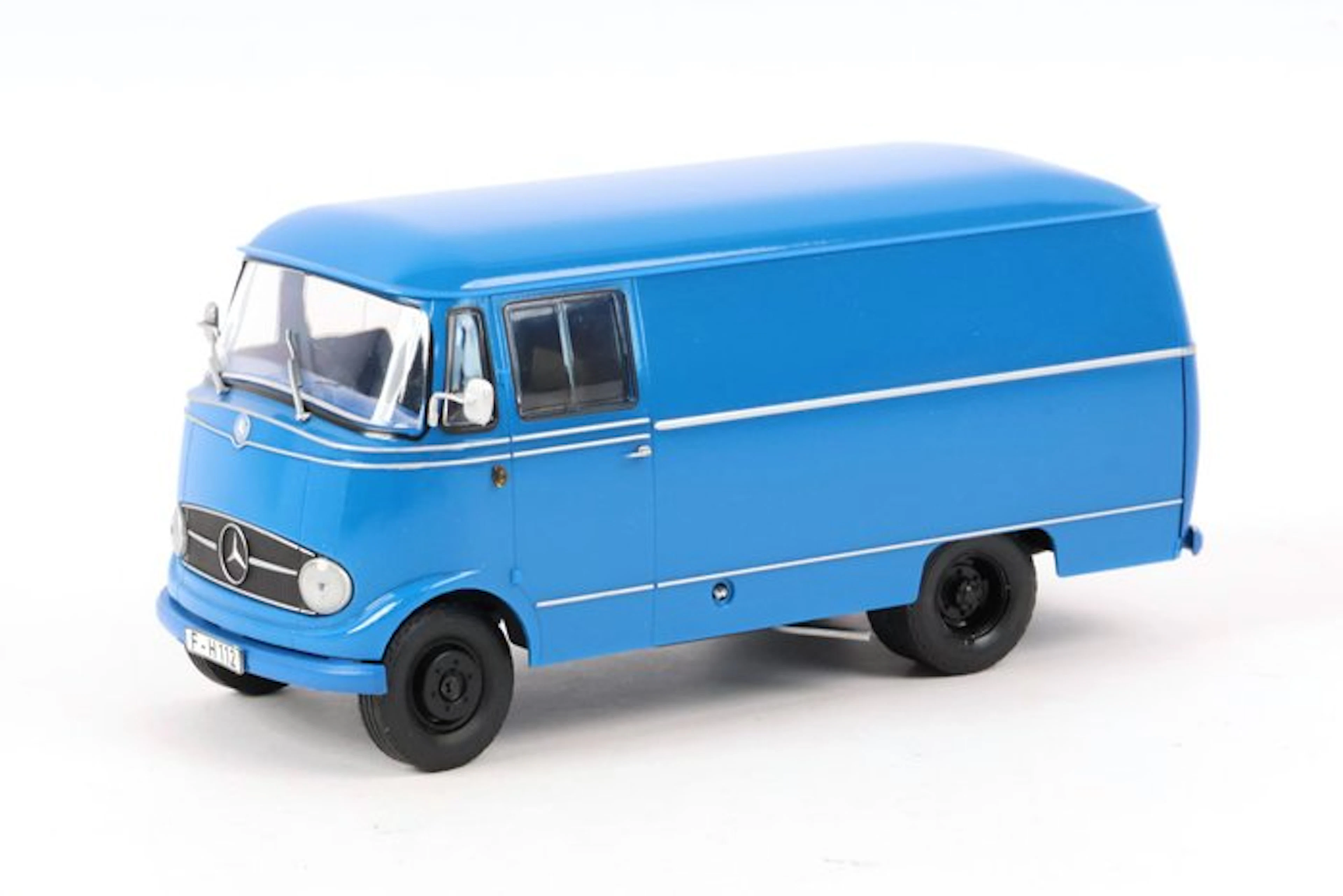 Dingler 1 - 200201 - Model train vehicles (1) - Blue Mercedes-Benz 319 van.
