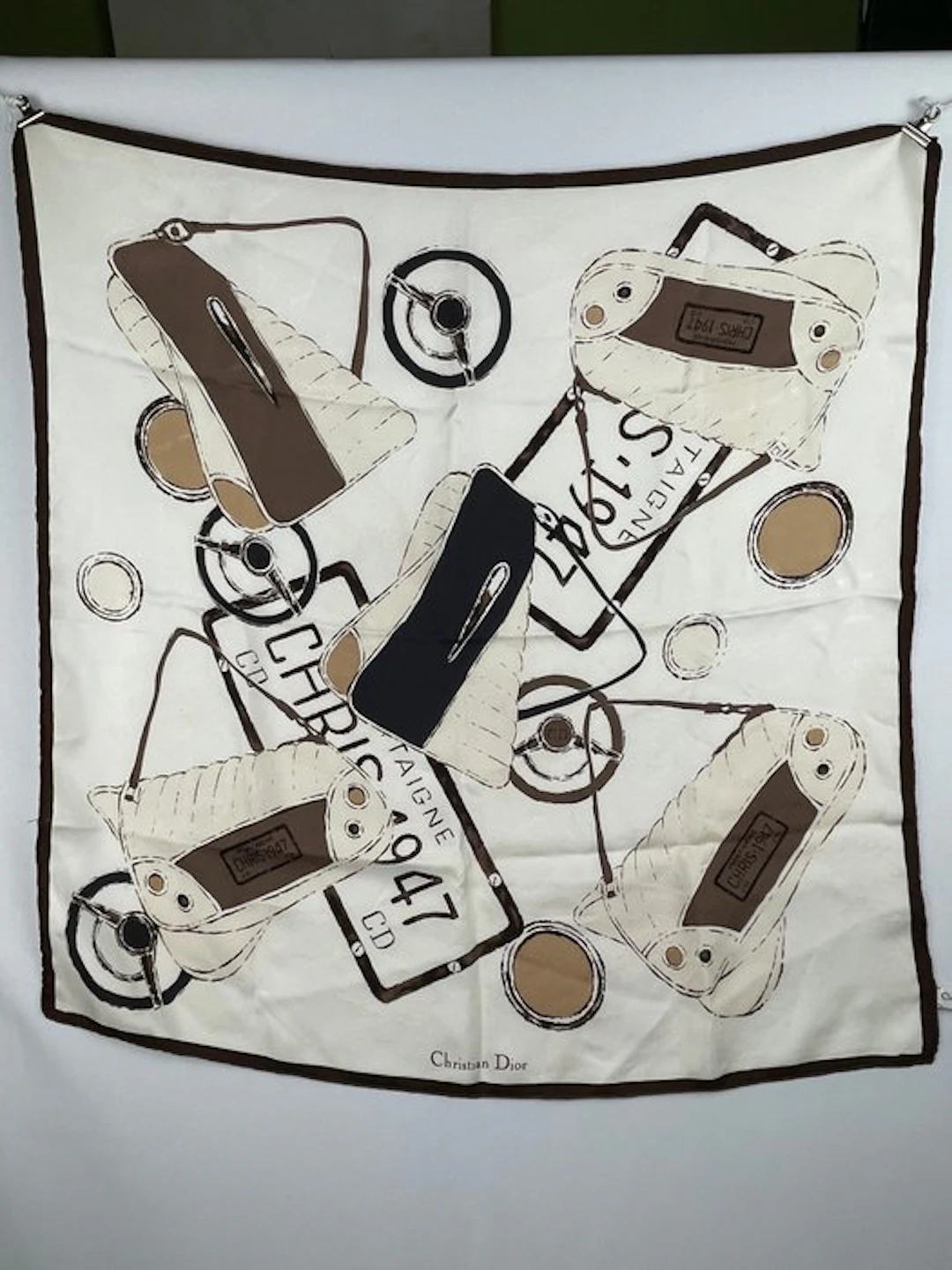 Christian Dior - MONTIGNE CHRIS 1947 - Foulard