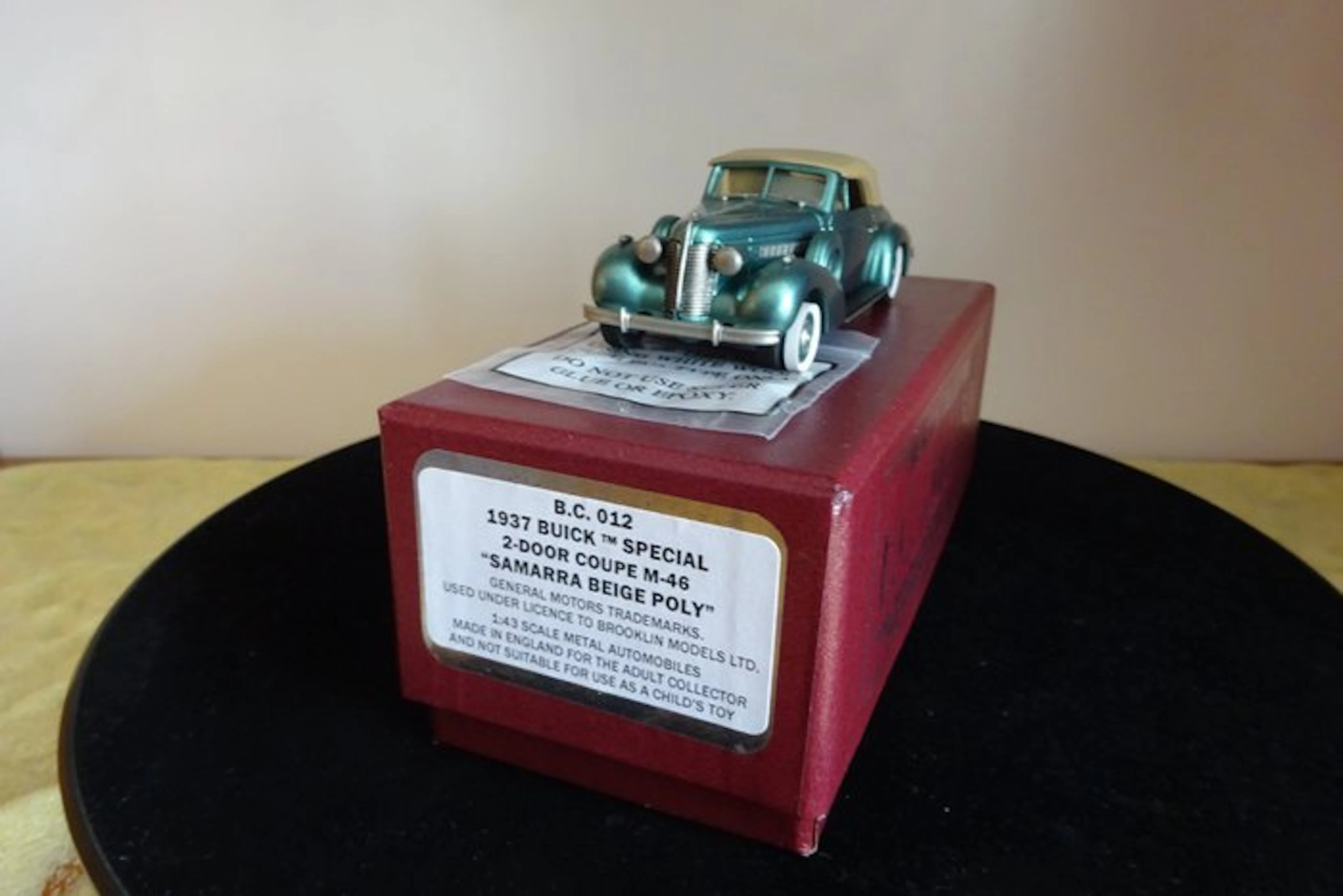 Brooklin Models 1:43 - Model car - 1937 Buick '8' Special 2-door coupe M-46