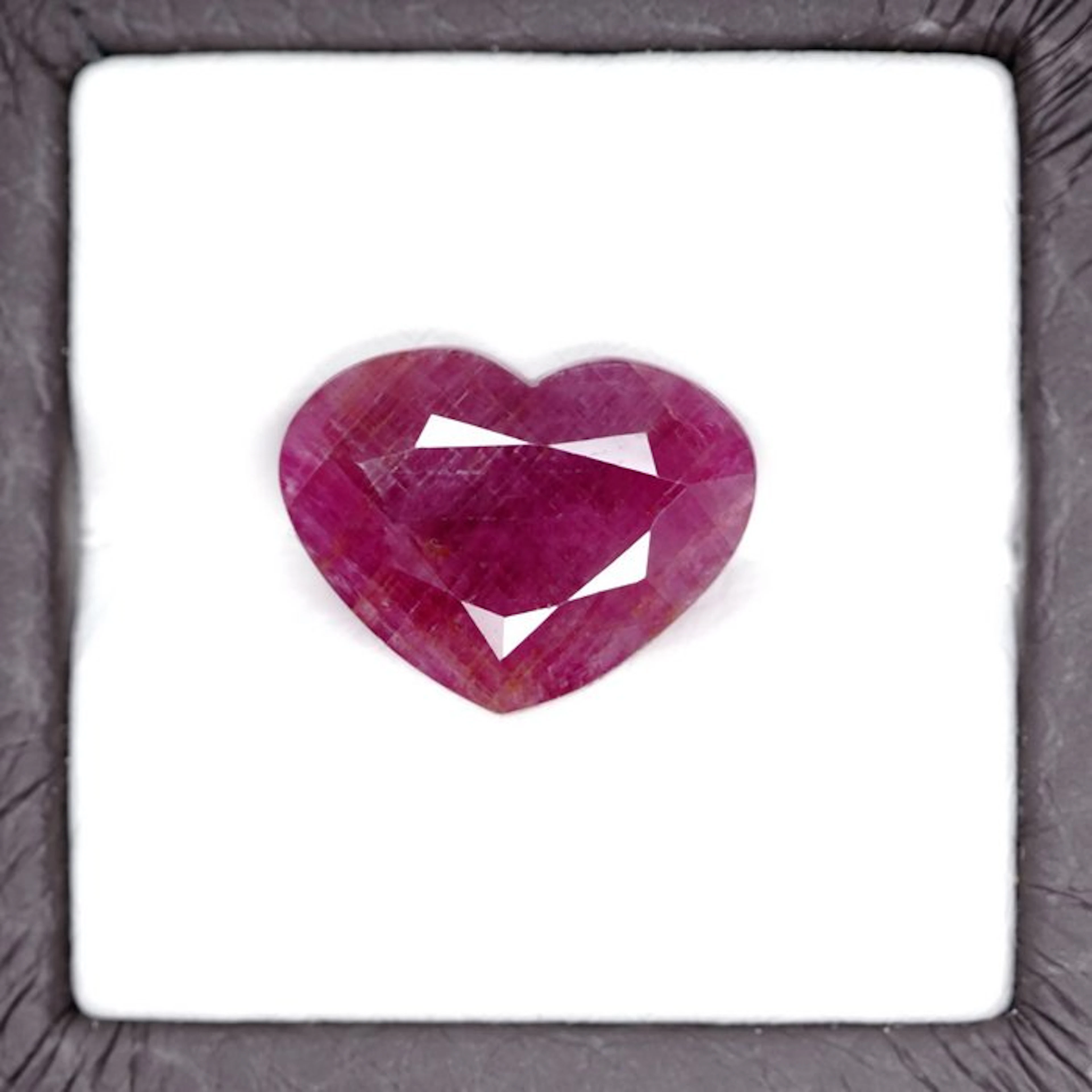 1 pcs Red Ruby - 7.74 ct - Bellerophon Gemlab
