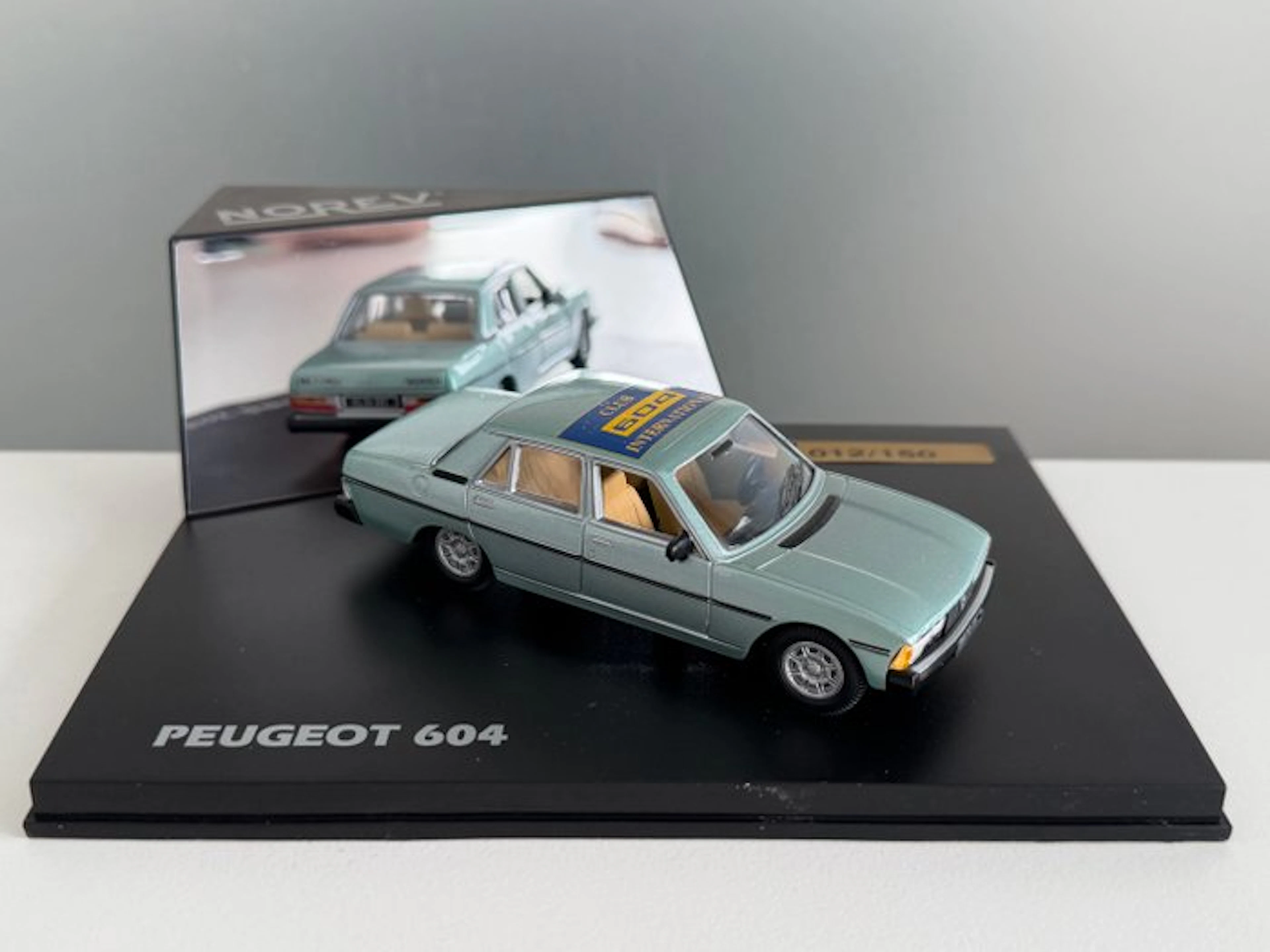 Norev 1:43 - Model car - Peugeot 604 "Club 604...