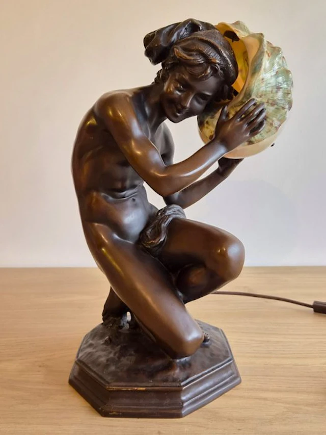 Art Deco - Table lamp - Patinated bronze - In the style: J.B. Carpeaux