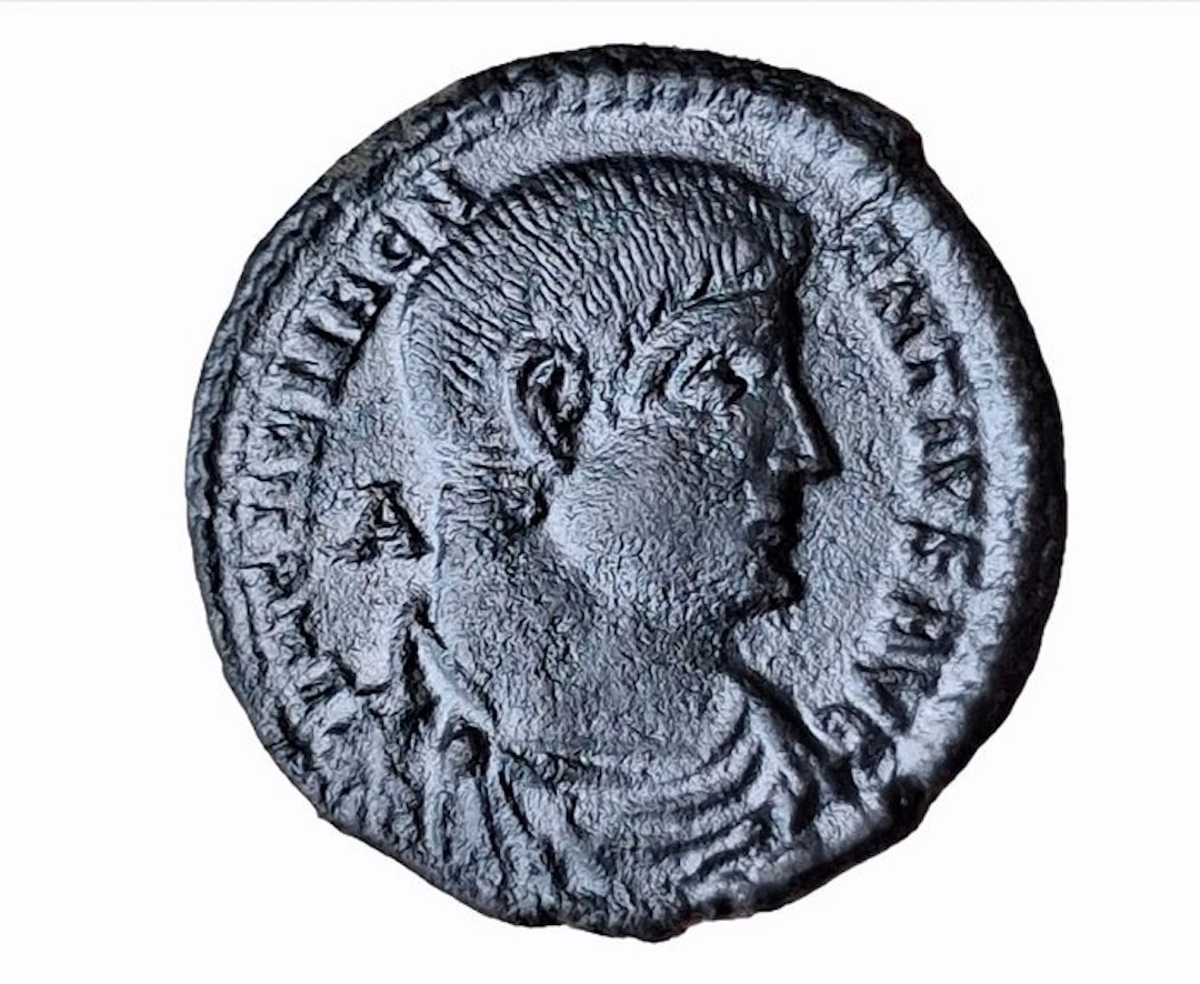 Roman Empire. Magnentius (AD 350-353). Centenionalis Trier (No reserve price)