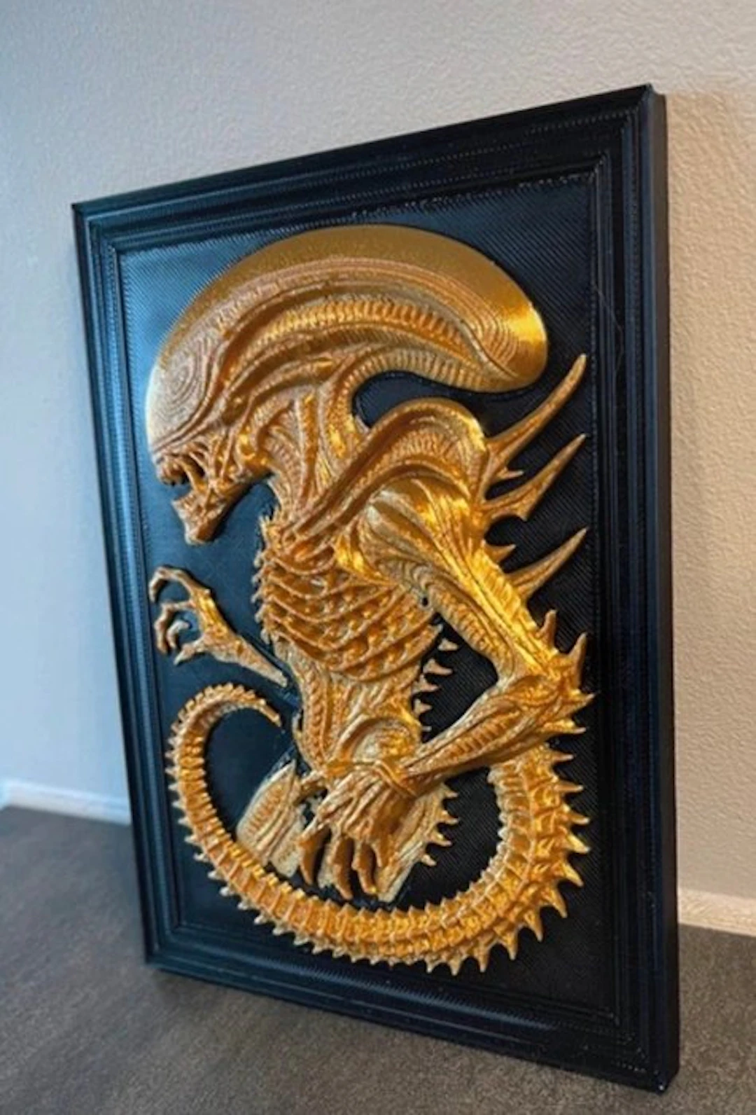 Alien - Other Striking vintage-style Alien Xenomorph wall plaque