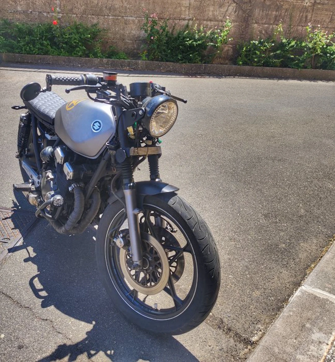 Suzuki - GSX 400 - Cafè Racer - 1982