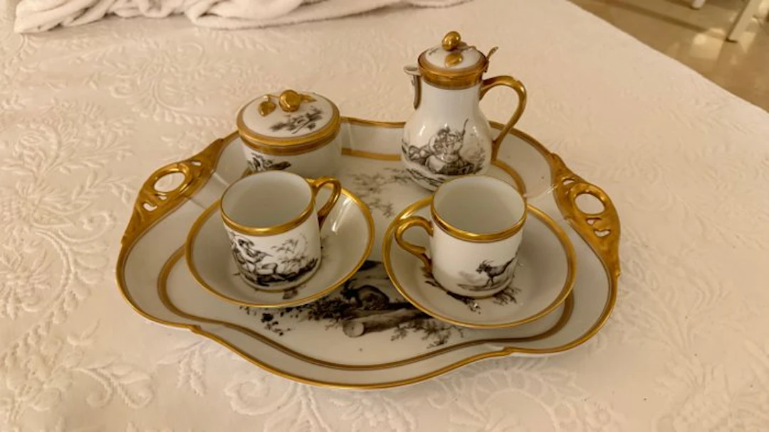 Limoges - Coffee service (7) - Porcelain - Coffee service