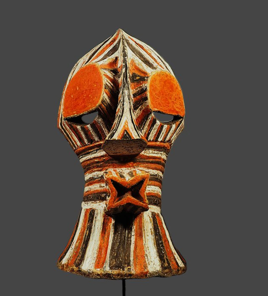 Polychrome initiation mask. - Kilume. - Songye/Kalebwe. - DR Congo