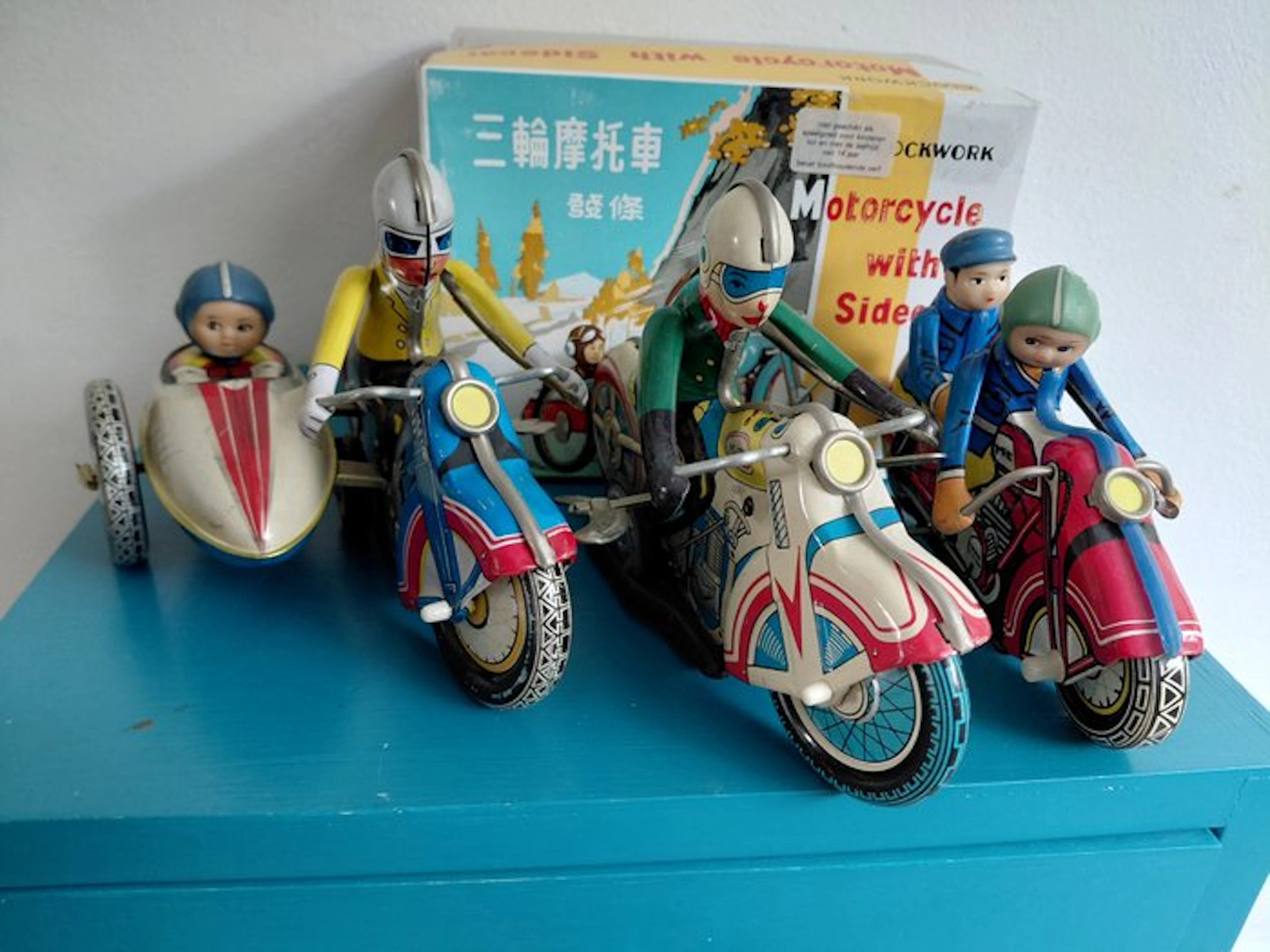 Sjanghay Factory China - Motorcycle with a sidecar...