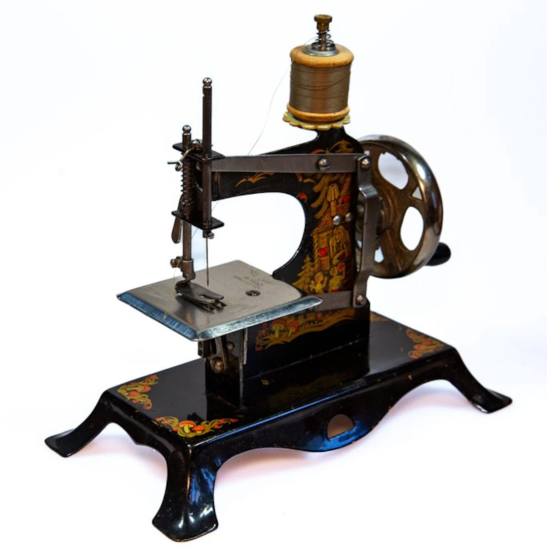 Stoss Casige Sewing machine - Iron - just like grandma's