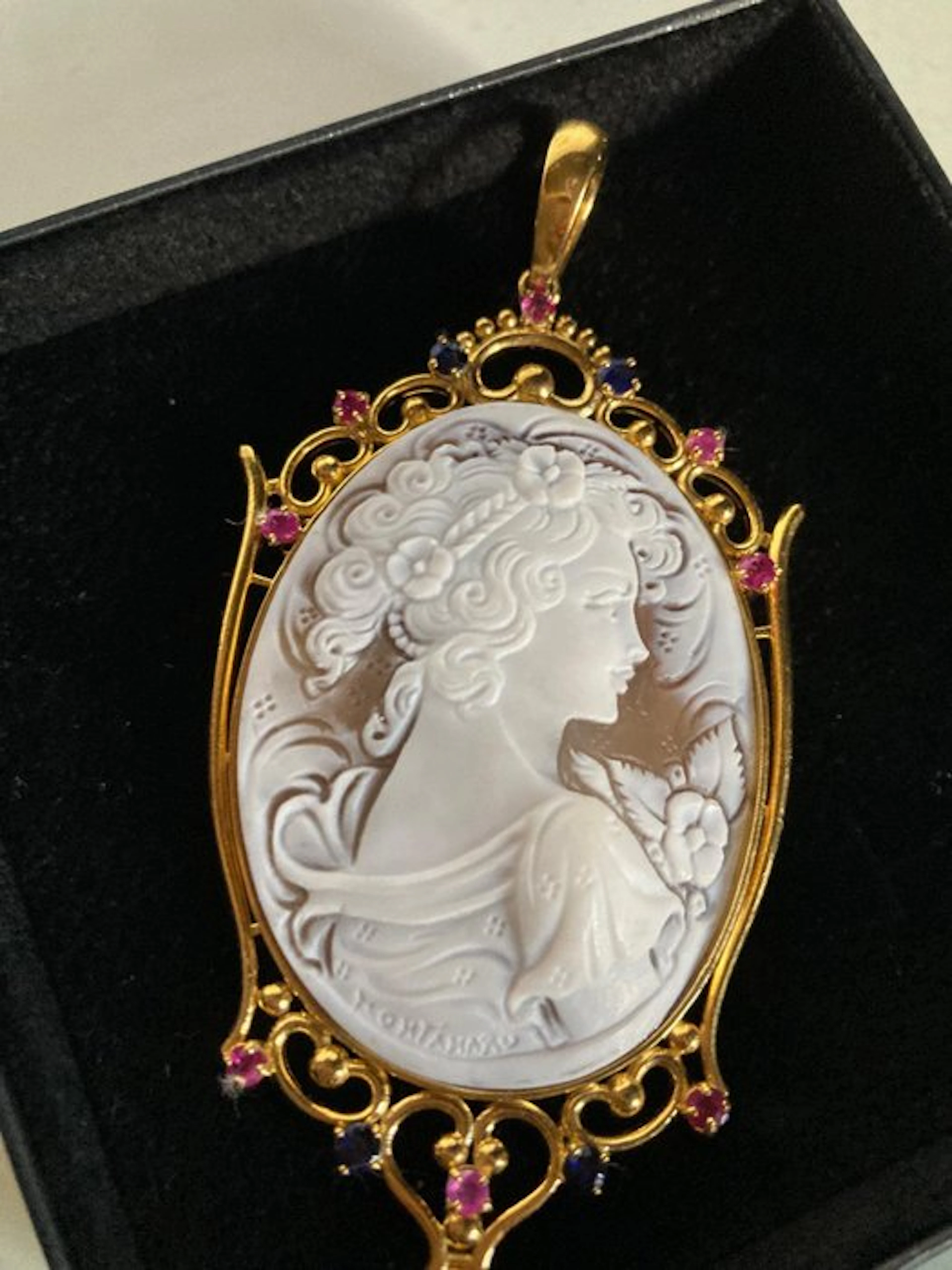 Cameo Silver, Gold-plated