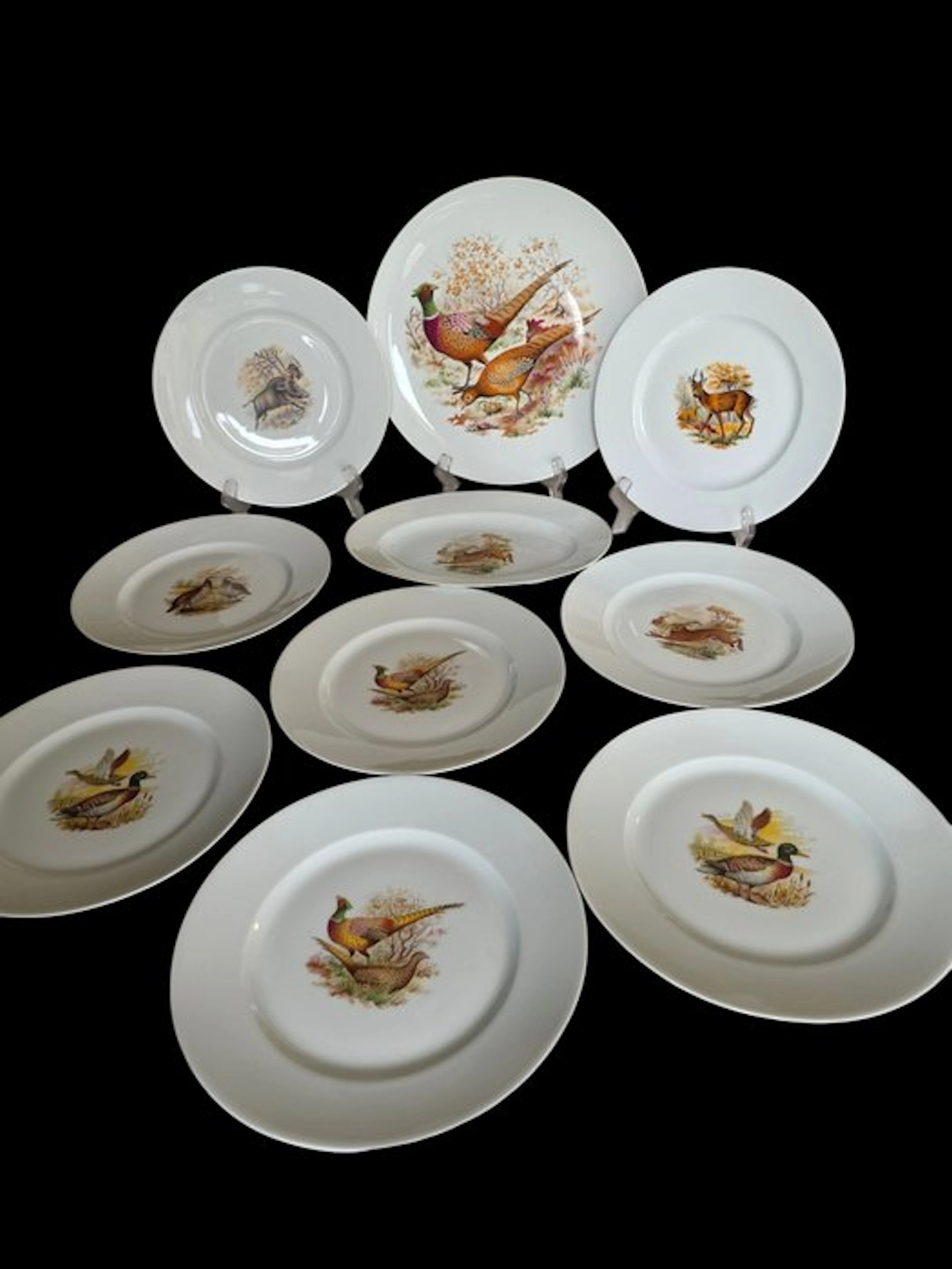 Société Royale de Porcelaine Française à la fleur de Lys...