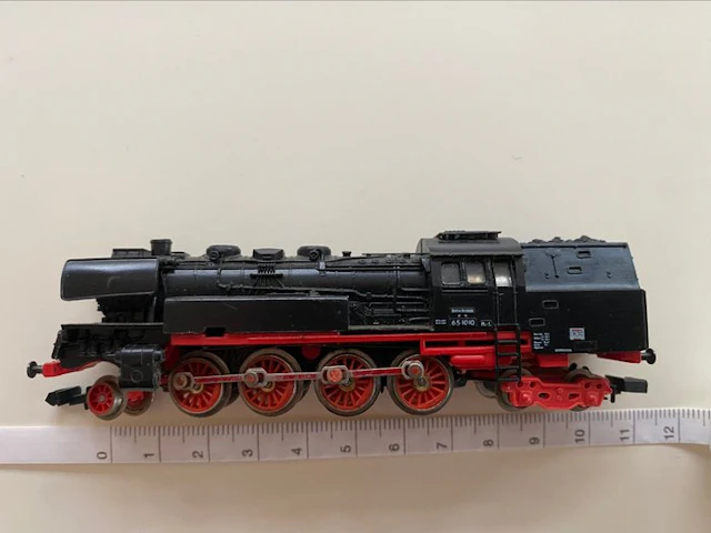 Piko N - Steam locomotive with tender (1)...
