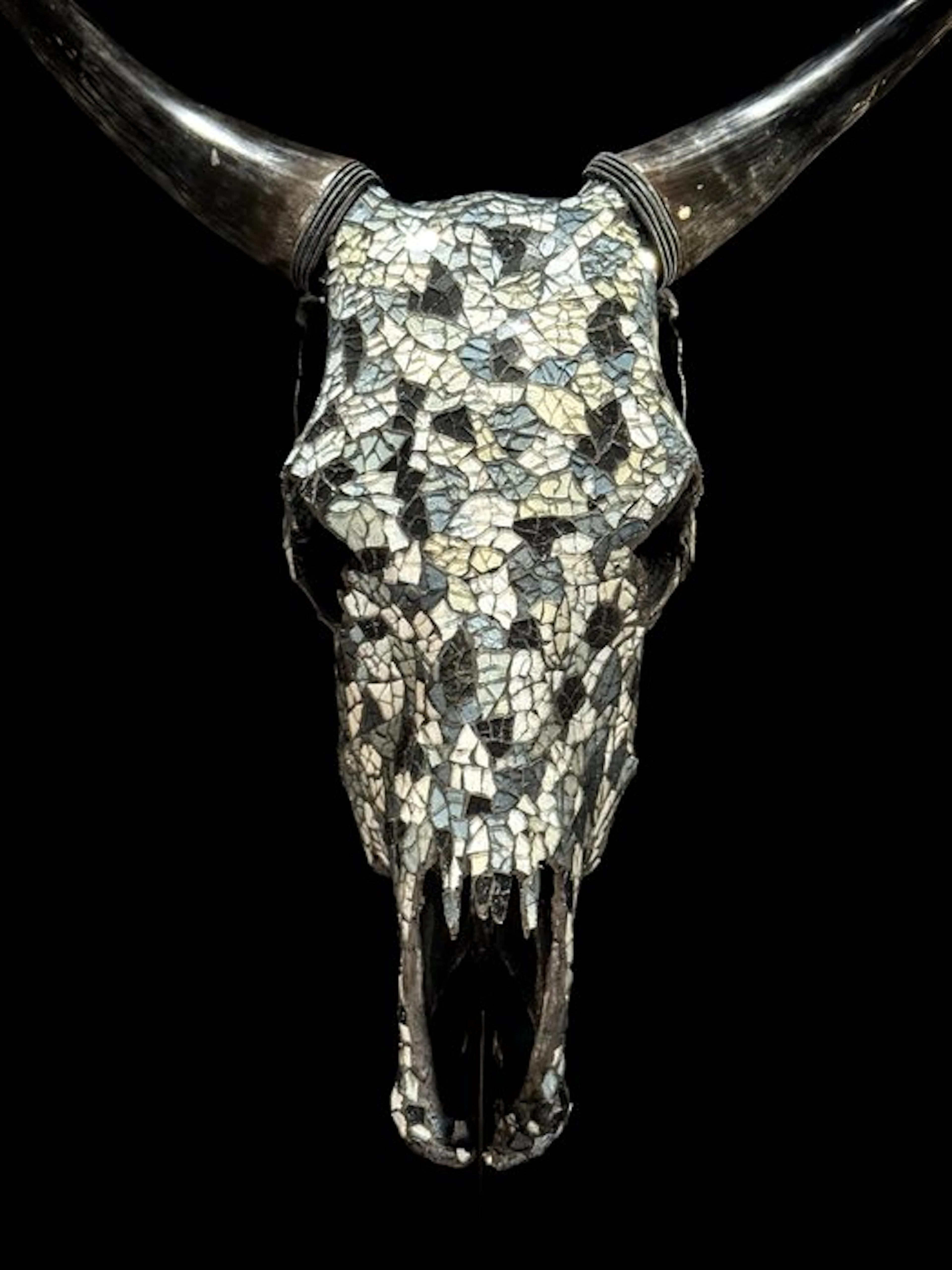 NO RESERVE PRICE - Stunning Cow skull with Glass Mosaic...