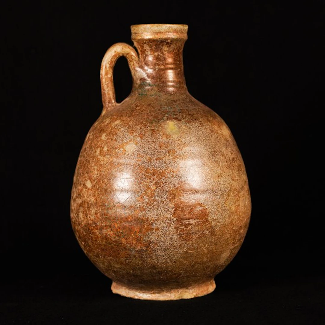 Near Eastern Pottery globular glazed vessel