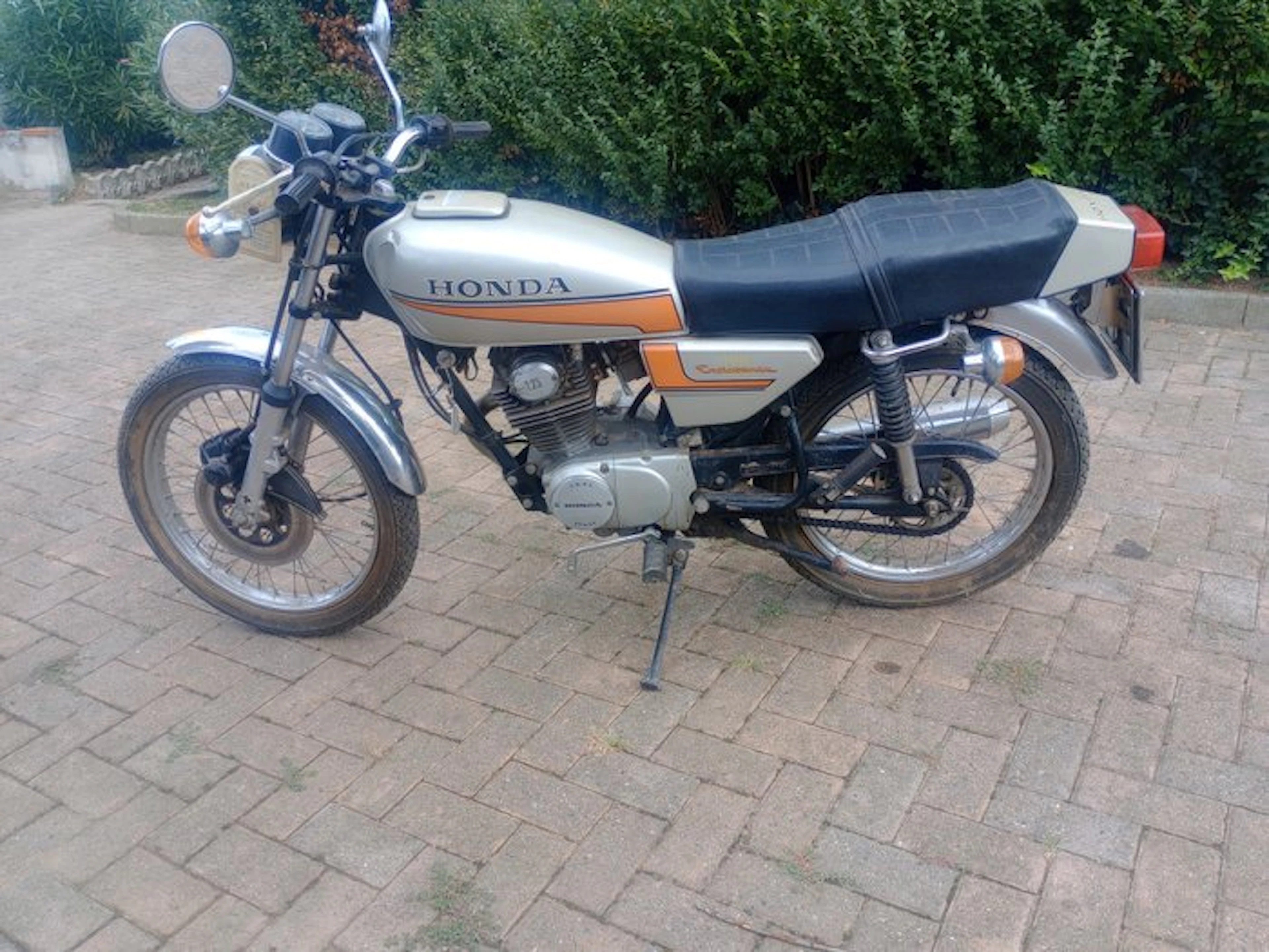 Honda - CB 125 - Endurance - - 1979