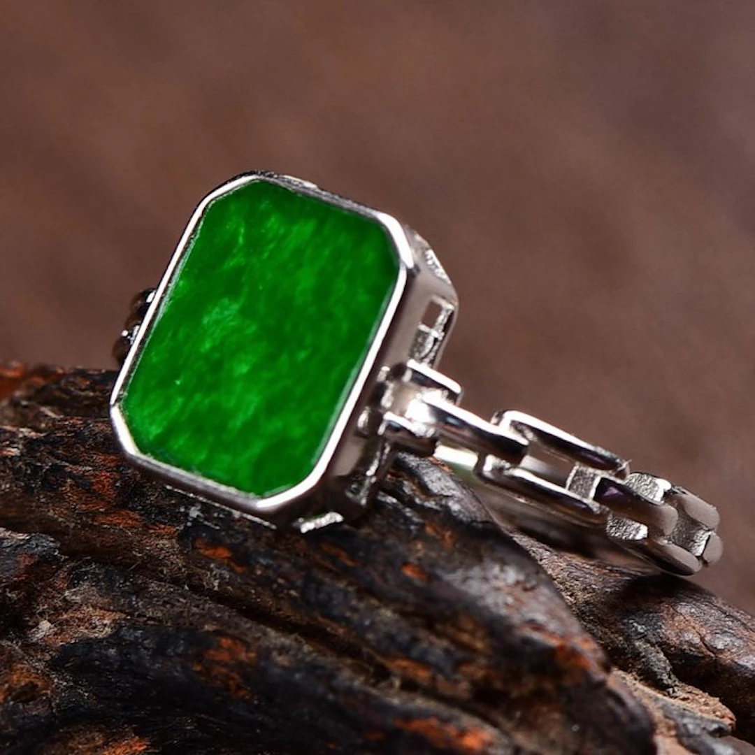 ALGT Certified - Highly Exclusive Natural Jadeite Ring - A vivid color