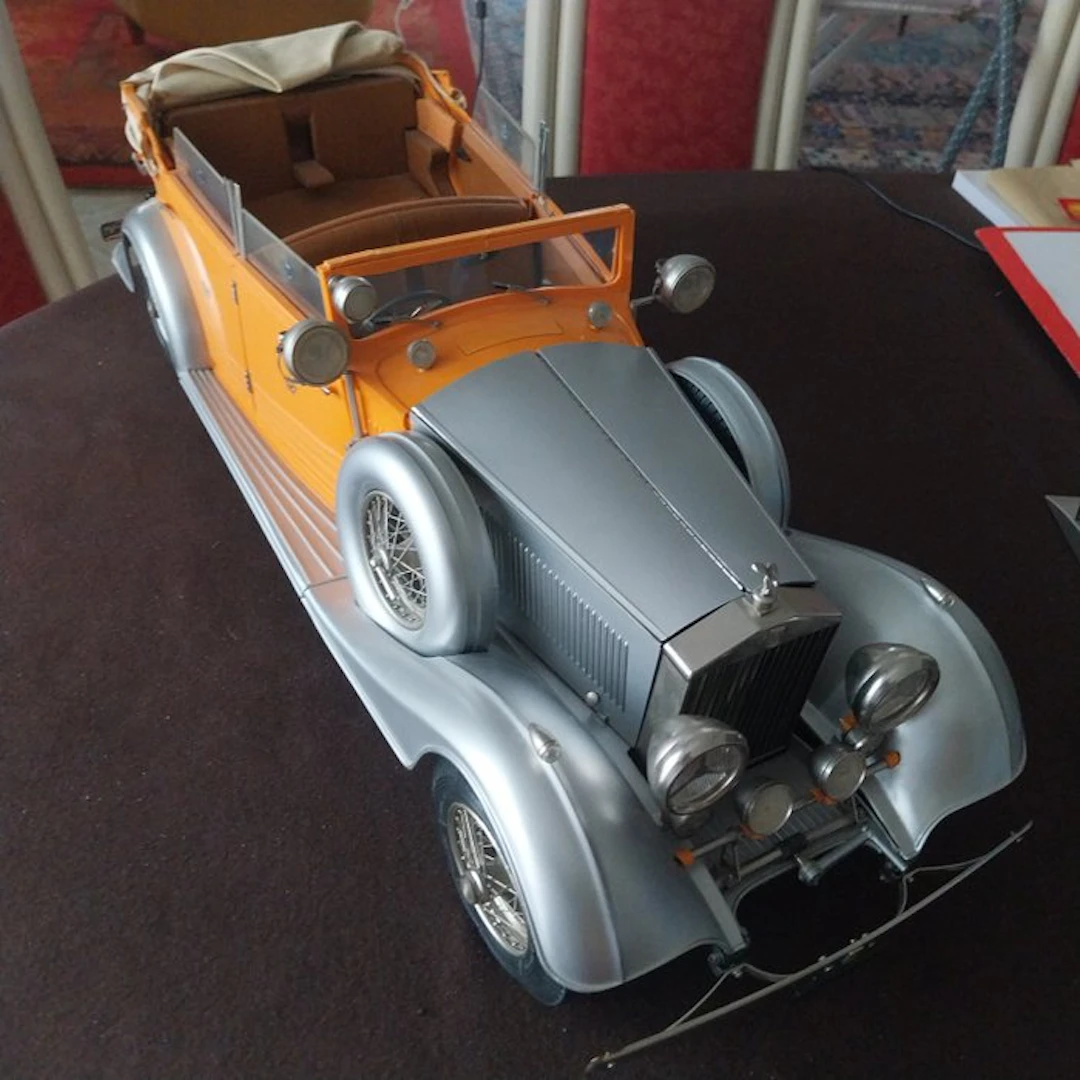 Pocher 1:8 - Model sedan - Rolls-Royce Phantom II - Emir's order