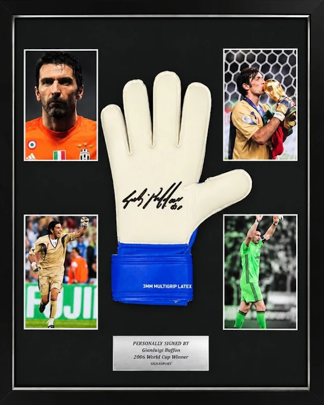 Juventus - European Football League - Gianluigi Buffon - Goal keeper gloves