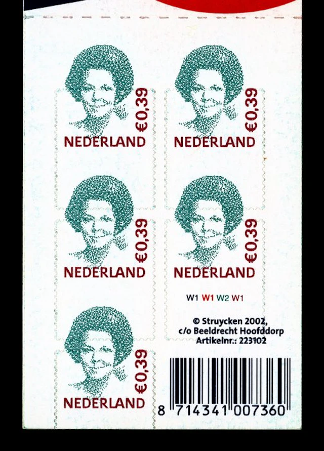 Netherlands 2002 - The little sheet was completely punched incorrectly