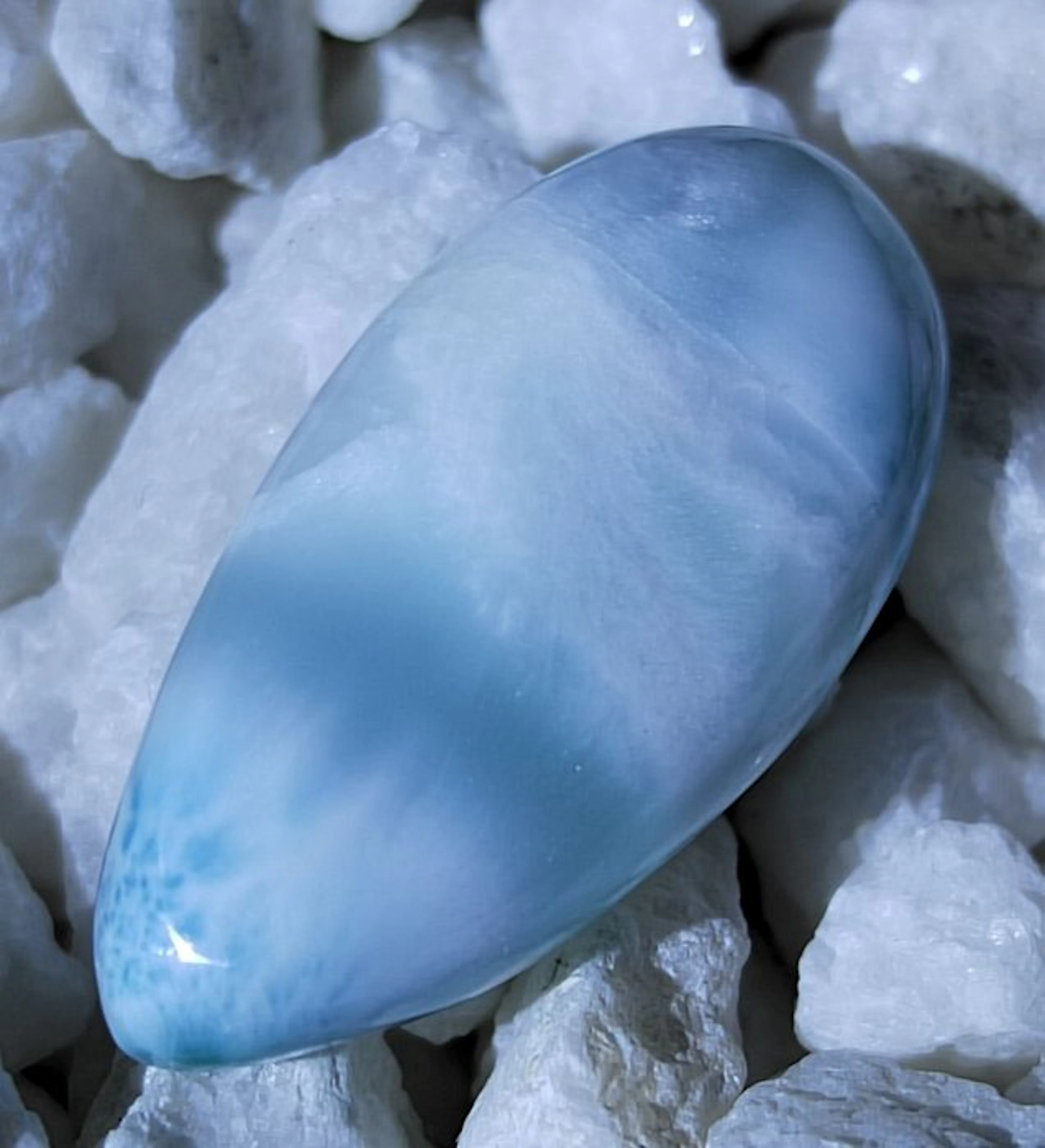 Larimar cabochon, high-quality AAA, rough- 6.44 g