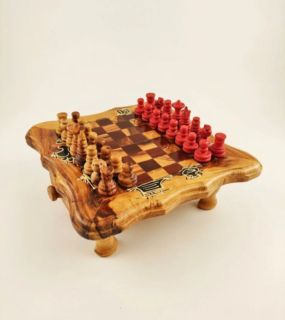 Chess table - Wood - Hand-sculpted