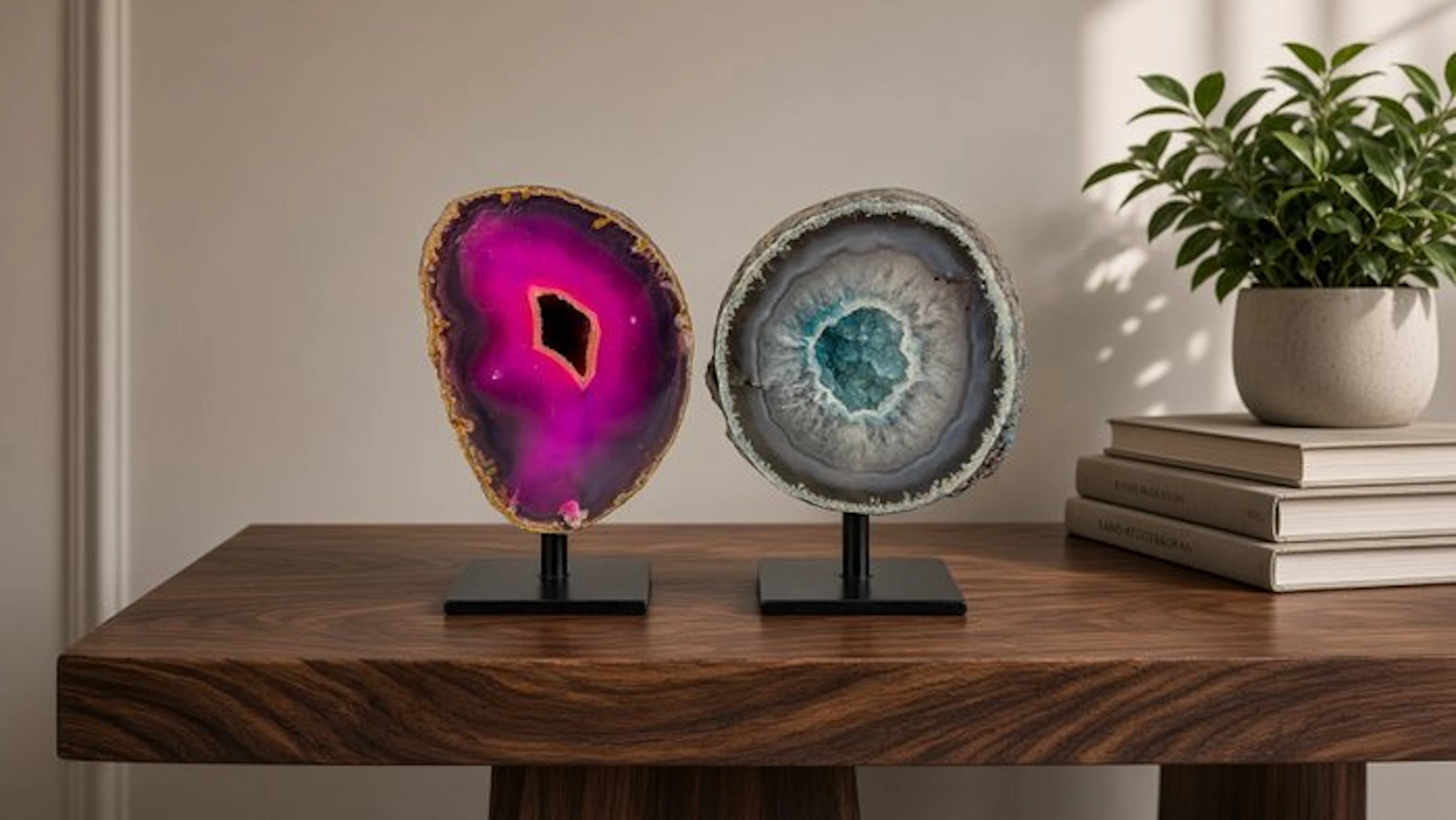 NO RESERVE PRICE - Rare colored agate - rock crystal...