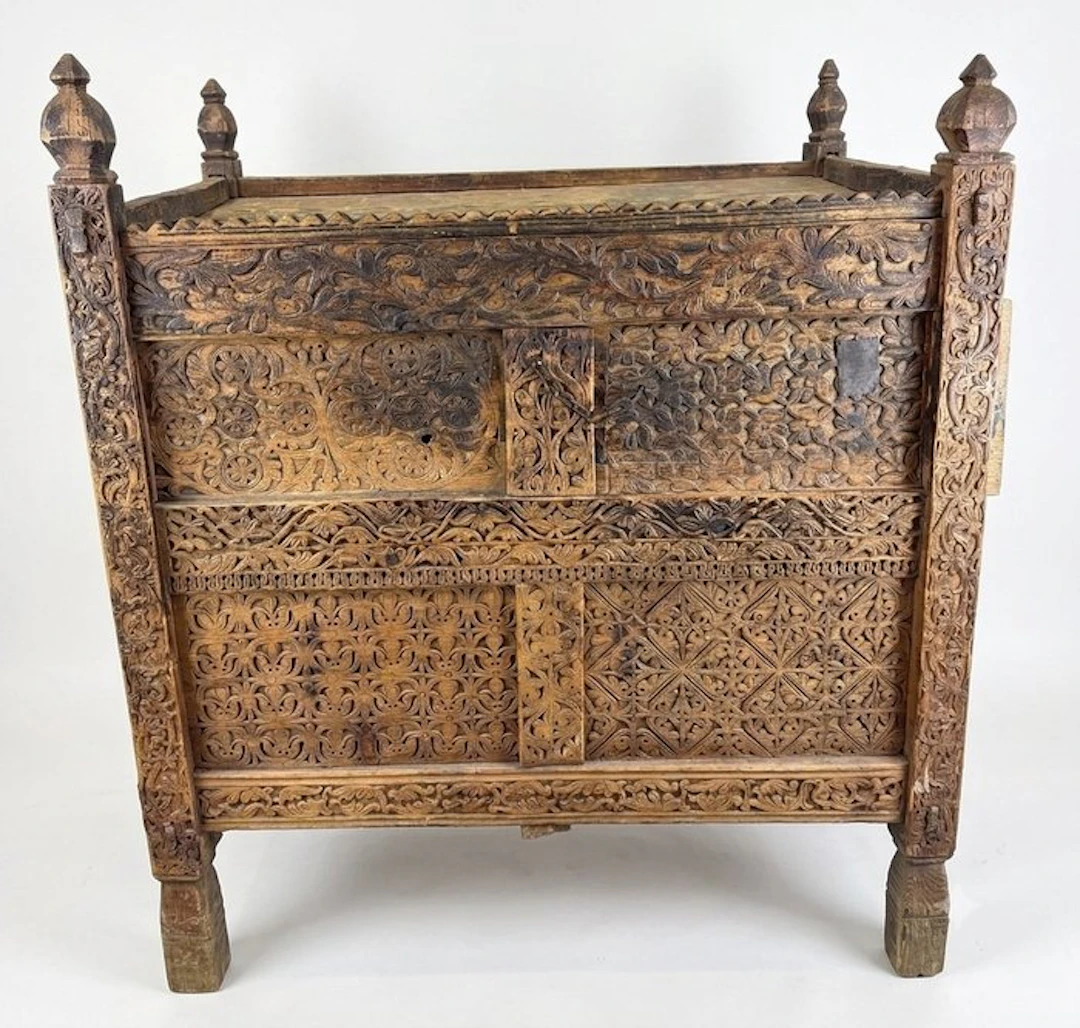 Swat Valley Ghurra wedding/storage chest - Wood - Pakistan - 19th century