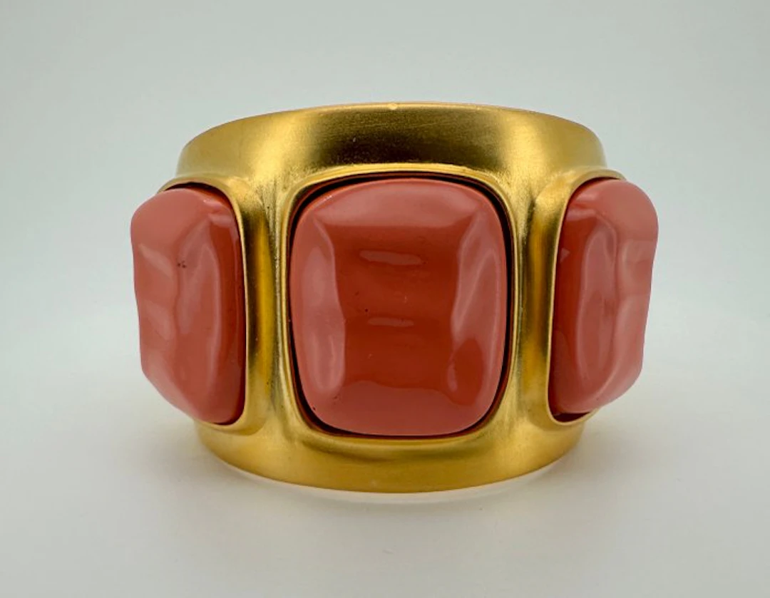 Kenneth Jay Lane - Coral Cabochon Gold-Plated Cuff - USA - Bracelet