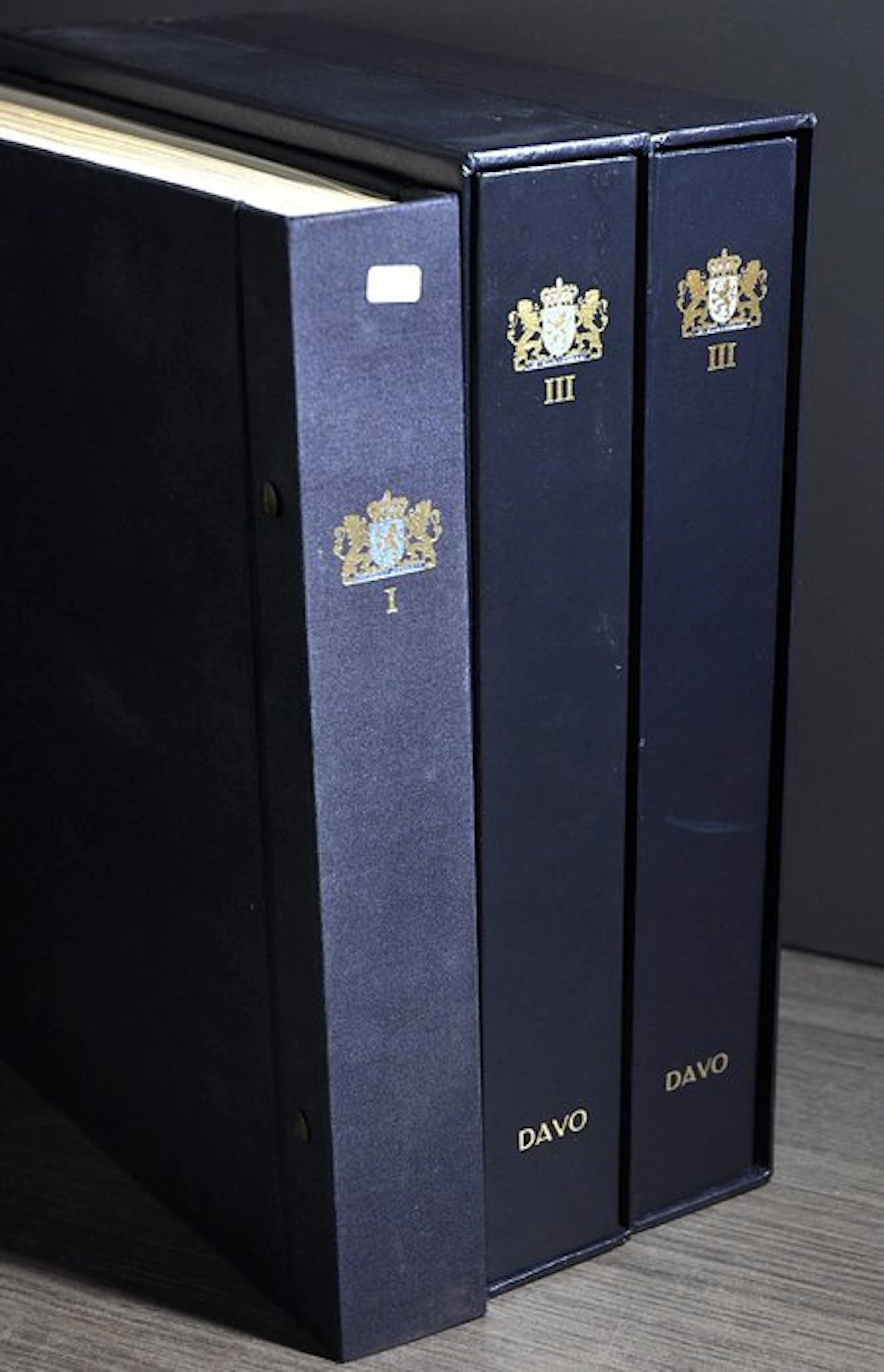 Netherlands - Collection with better quality in various DAVO albums