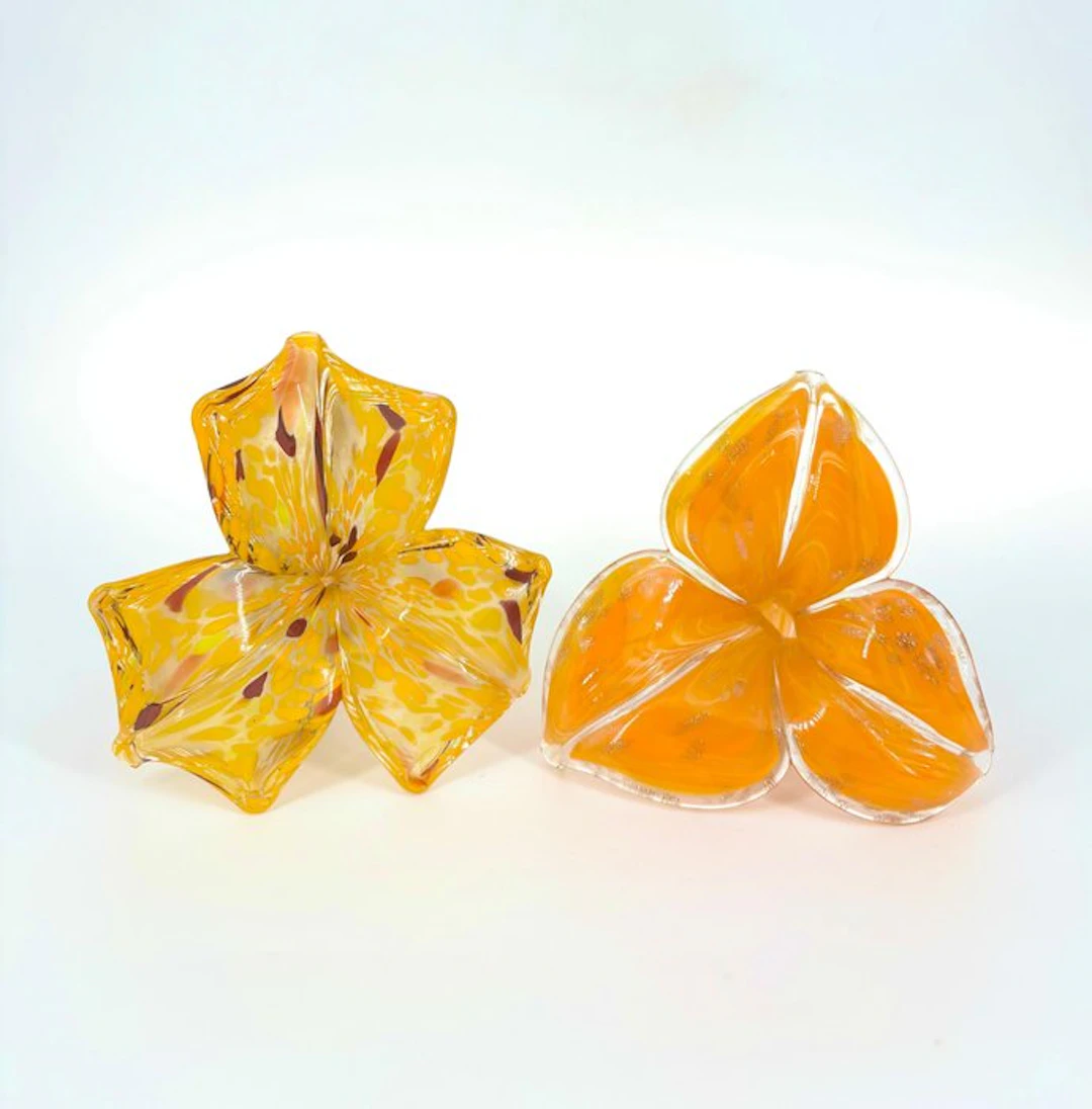 Centrepiece (2) - Glass - Flowers in Artistic Glass