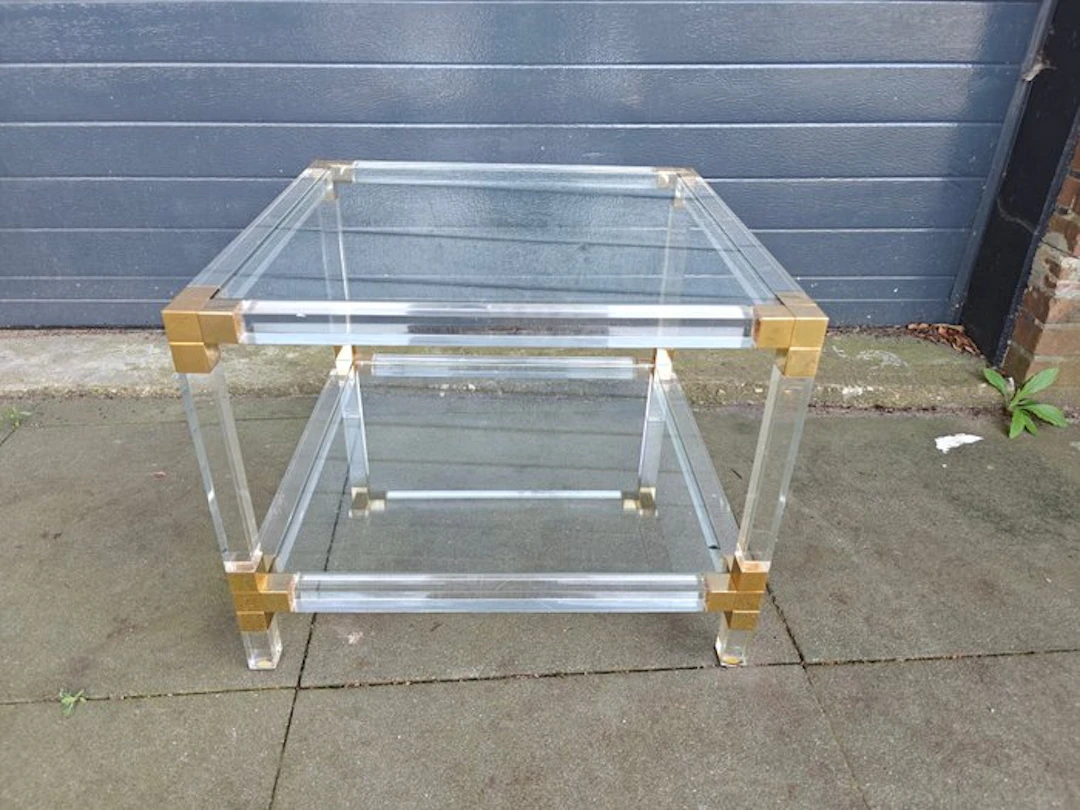 Vintage lucite en messing bijzettafel