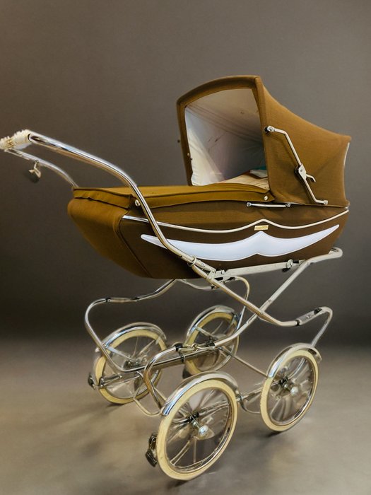 Carrozzina vintage Perry Pram – Inghilterra anni ’60/’70...