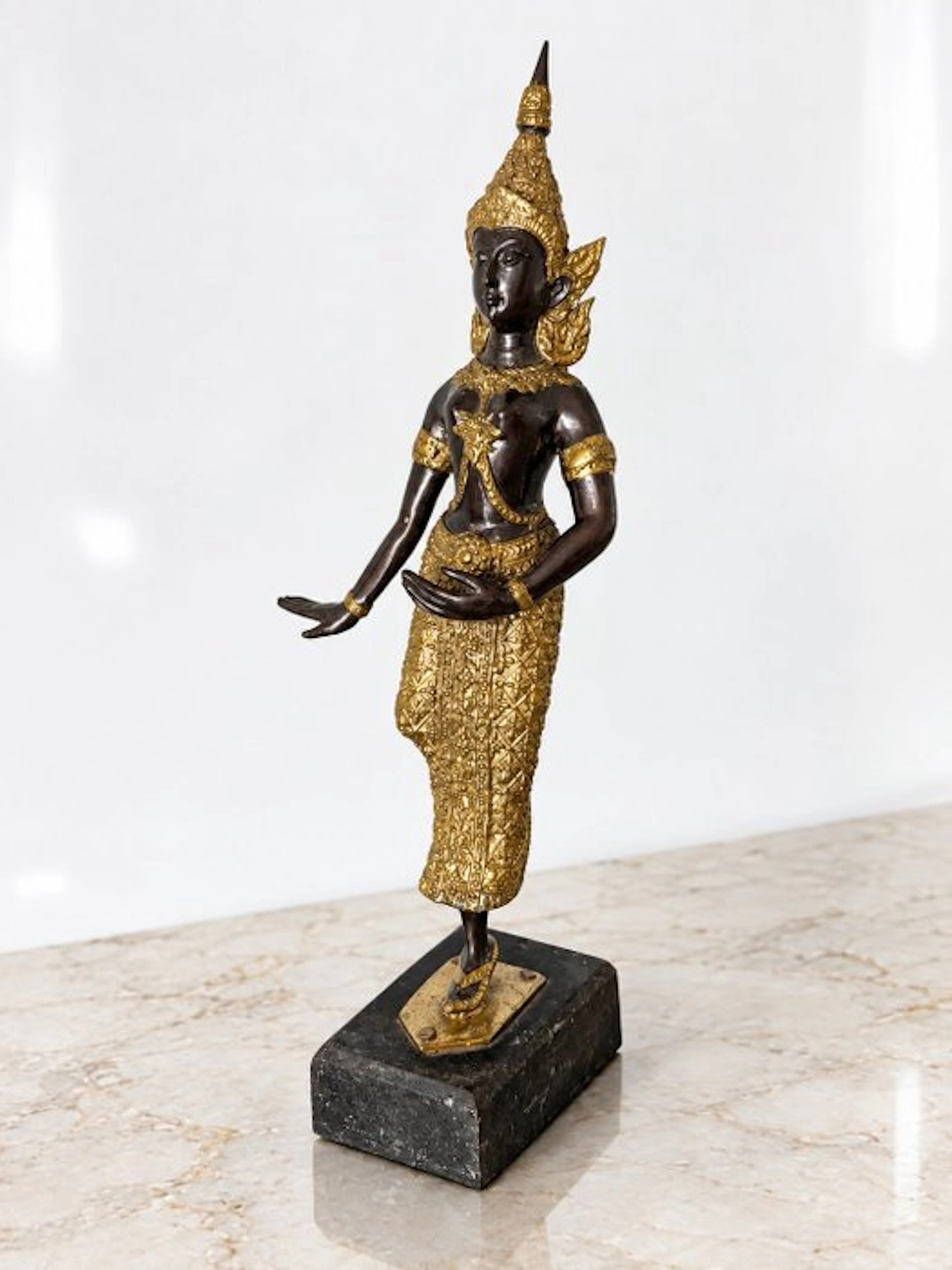Figure - Elegant Thai Gilt & Patinated Bronze Court...