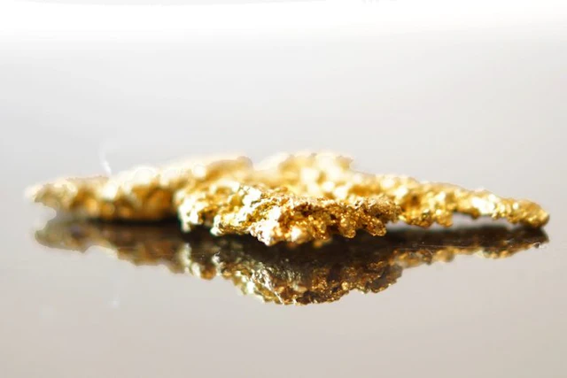Gold Gold nugget from French Guiana or Suriname, 6.095 grams- 6.1 g - (1)