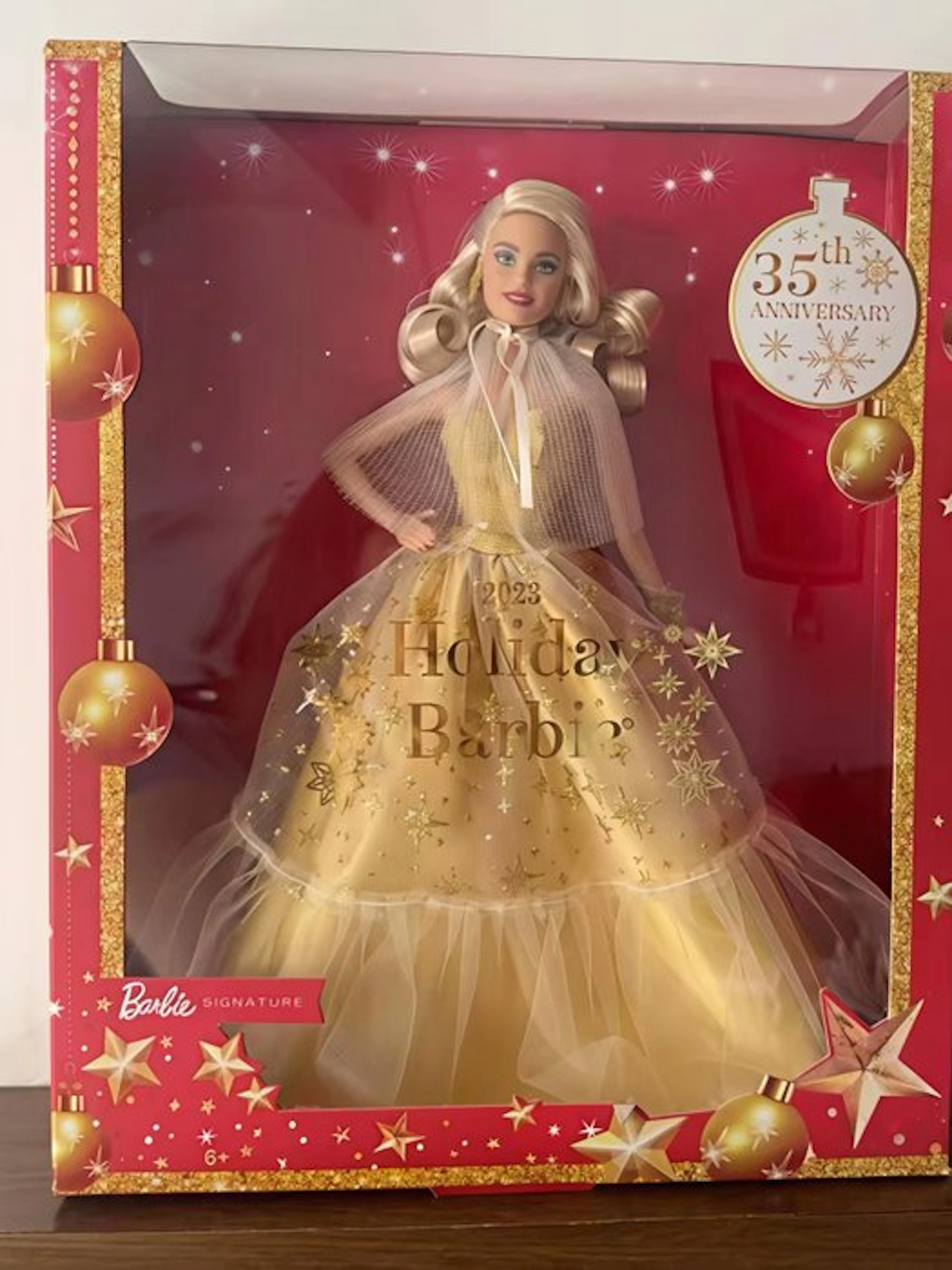 Mattel - Doll 2023 Holiday Barbie - 2020+