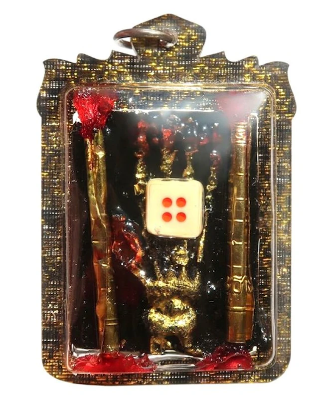Amulet of the Golden Hand – Master of Destiny – Sorcery...