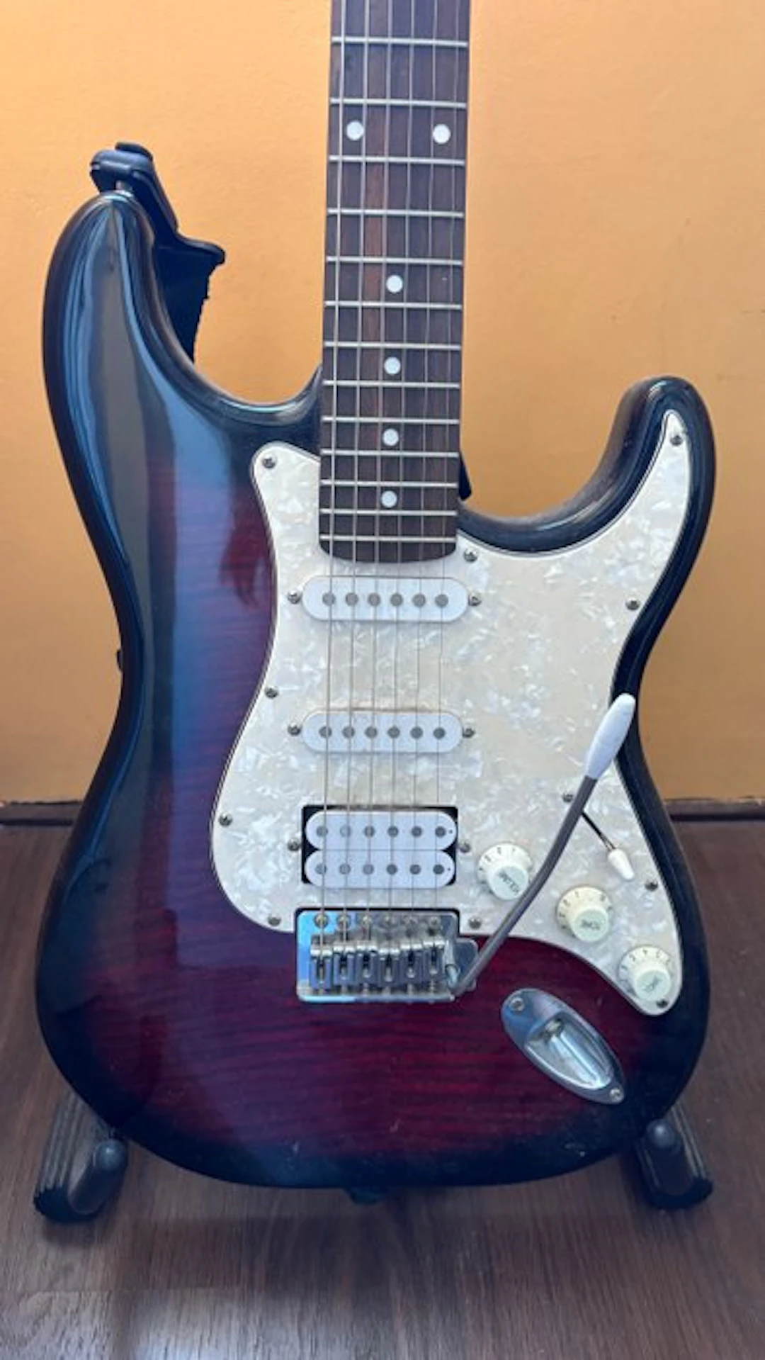 STIX - - Electric guitar (No reserve price)