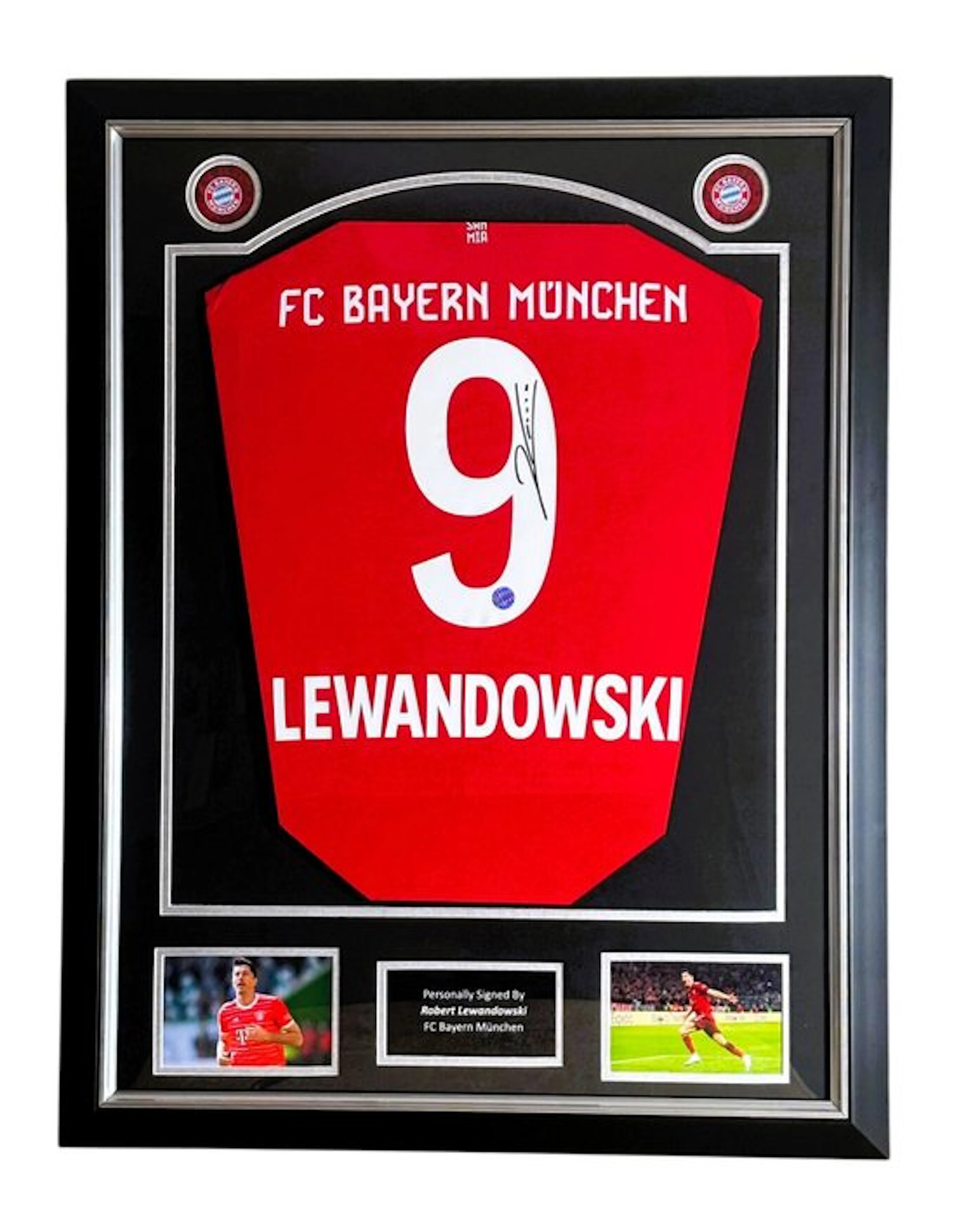 FC Bayern München - German Football League - Robert...