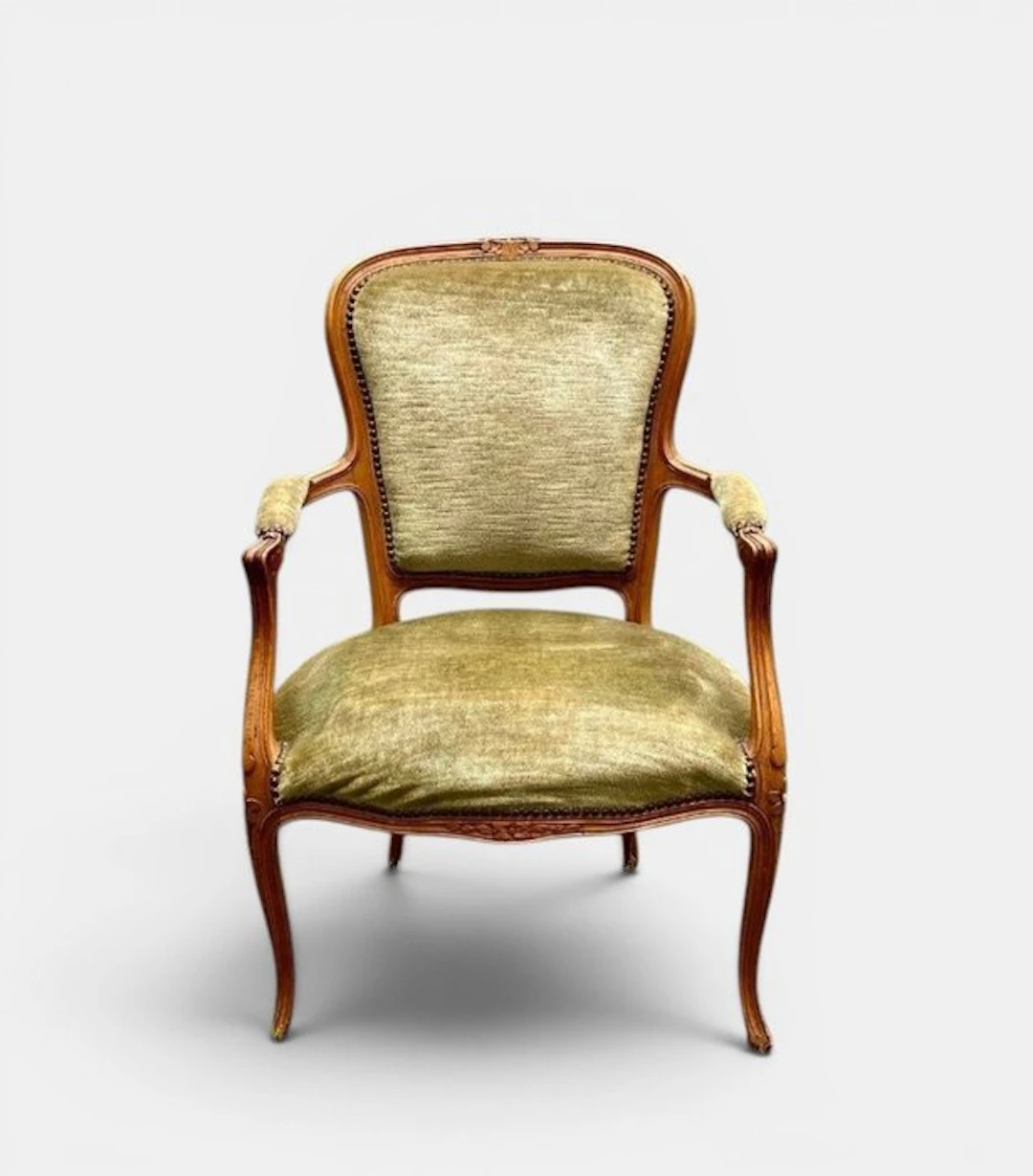 Armchair - Cabriole armchair - Walnut - Louis XV style armchair