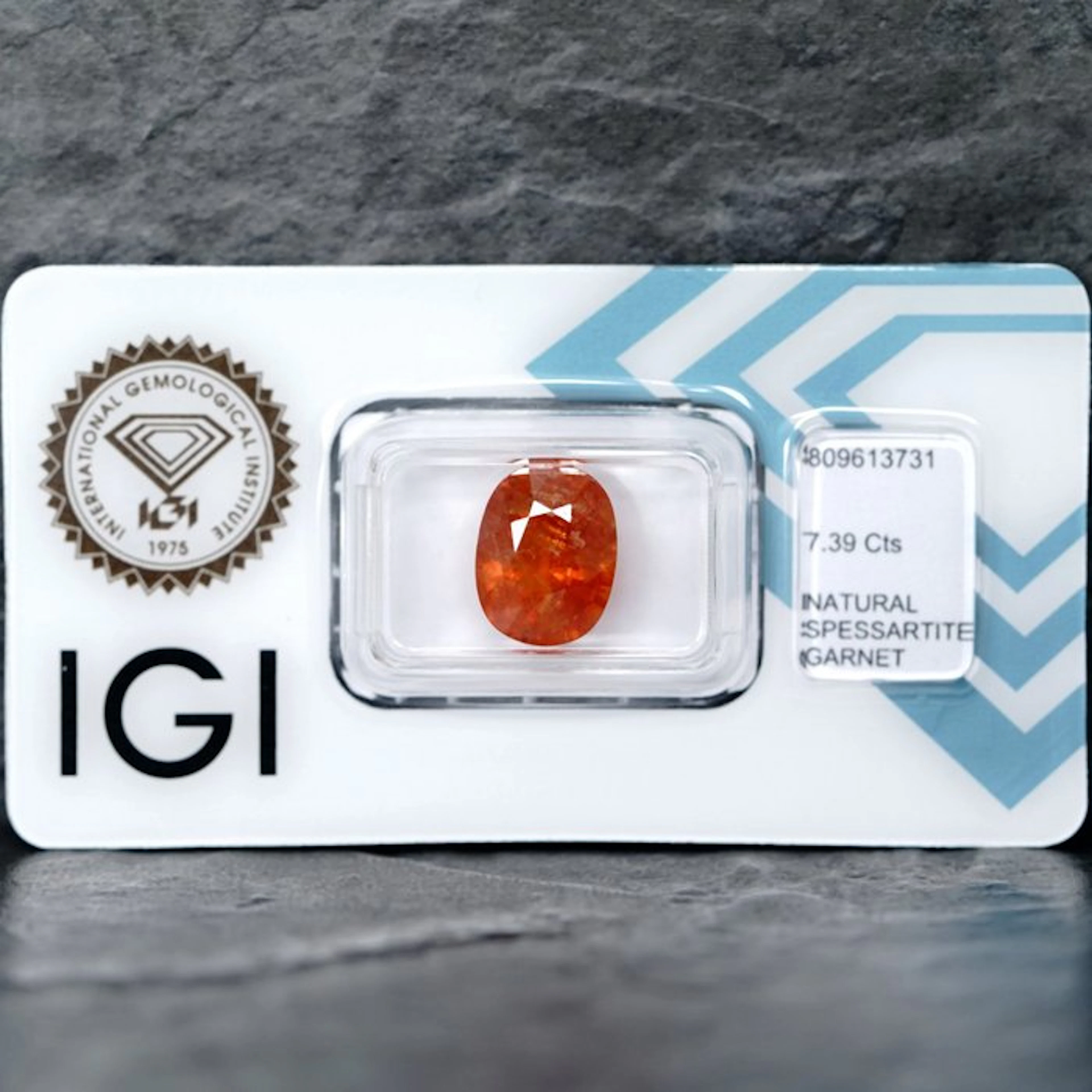 1 pcs Orange Spessartite - 7.39 ct - International Gemological Institute (IGI)