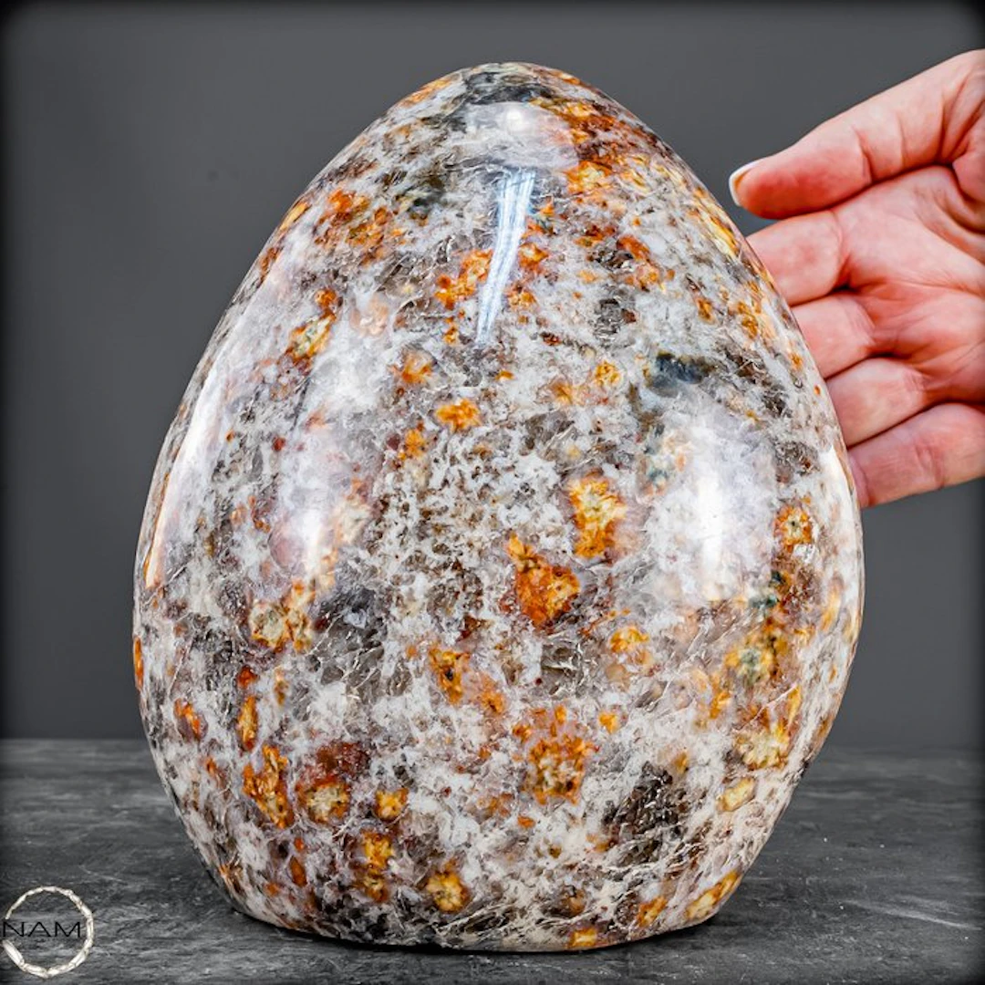 Red cordierite freeform – Fascinating Mineral structure...