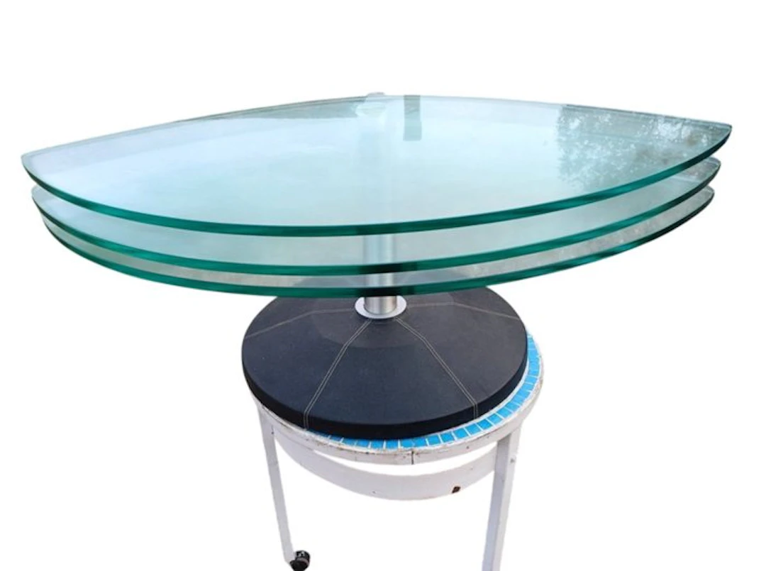 Ligne Roset - Coffee table - Glass - Tempered glass coffee table.