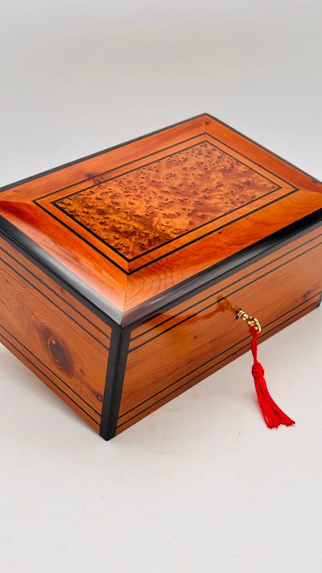 Jewellery box - Thuya wood, Wood, Marquetry, Tree of Life