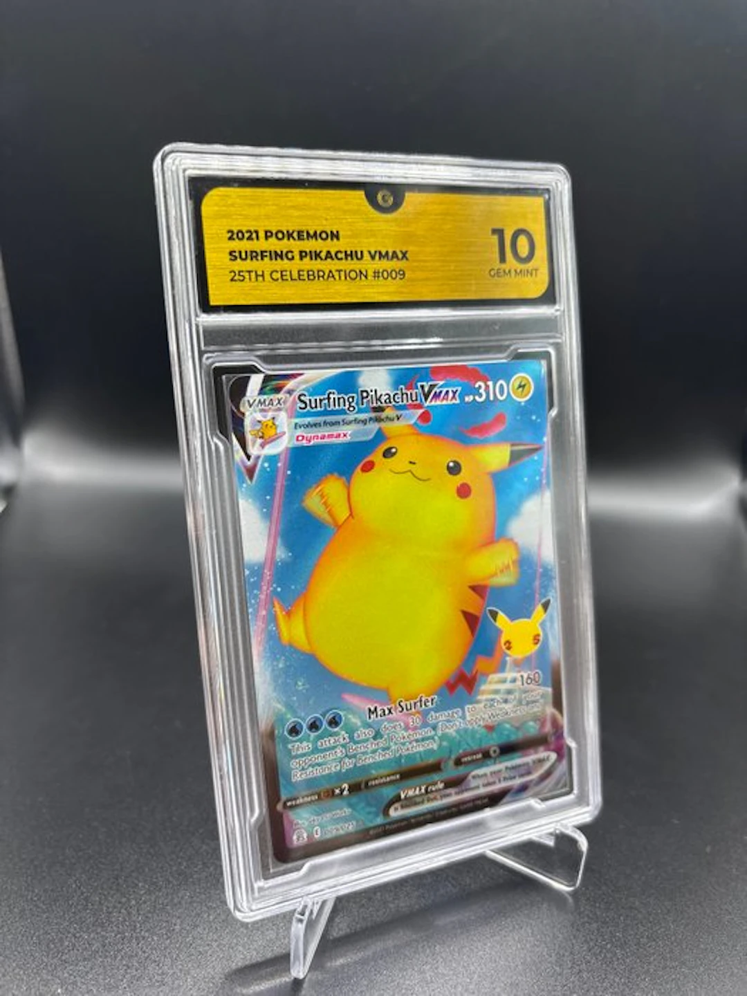 Pokémon - 1 Graded card Celebrations #009 Surfing Pikachu Vmax - GG 10