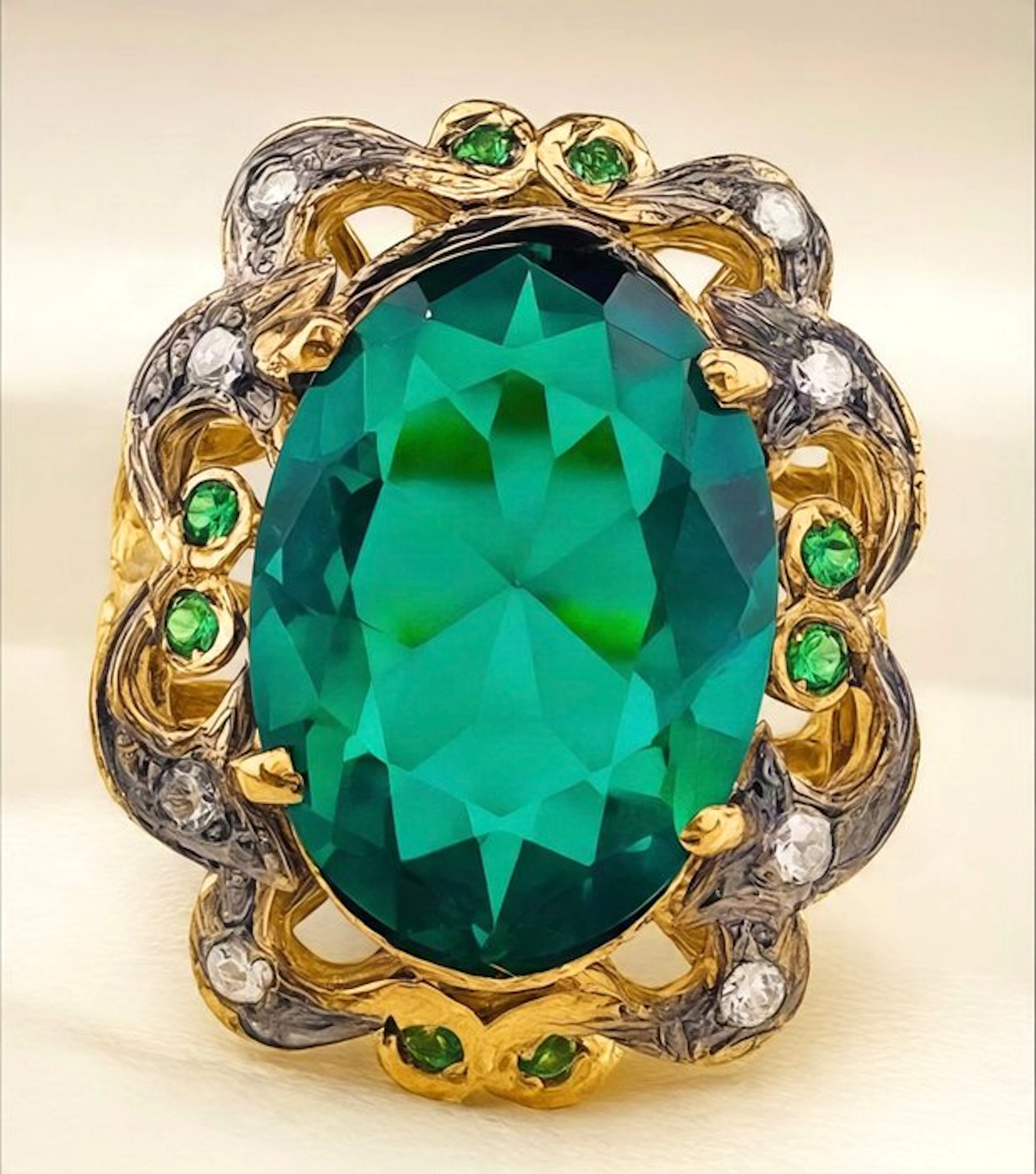 No reserve price - Ring - 9 kt. Yellow gold, Silver Emerald - Diamond