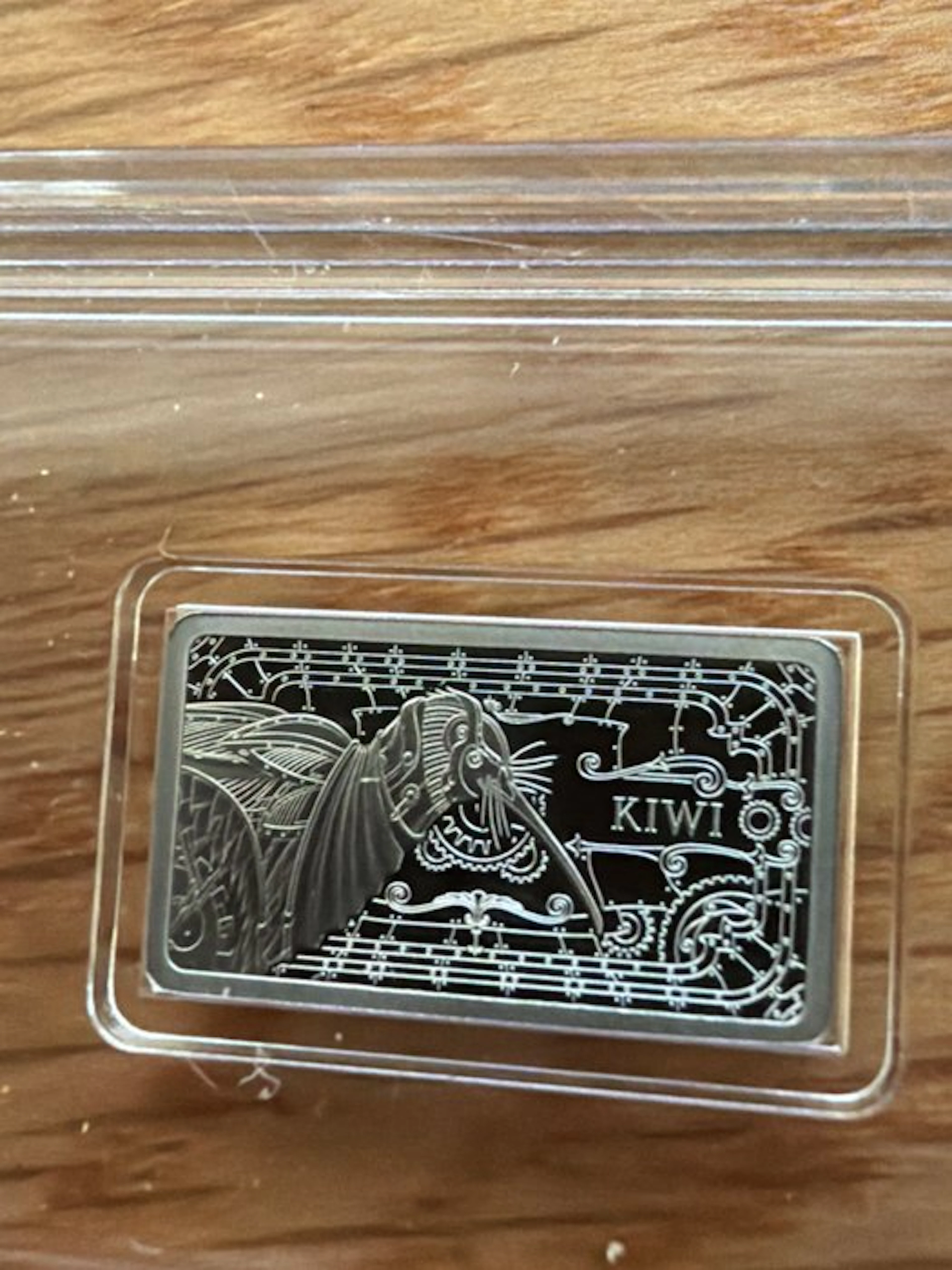 World. Platin Bar Kiwi , 1/100 oz (.999) (No reserve price)