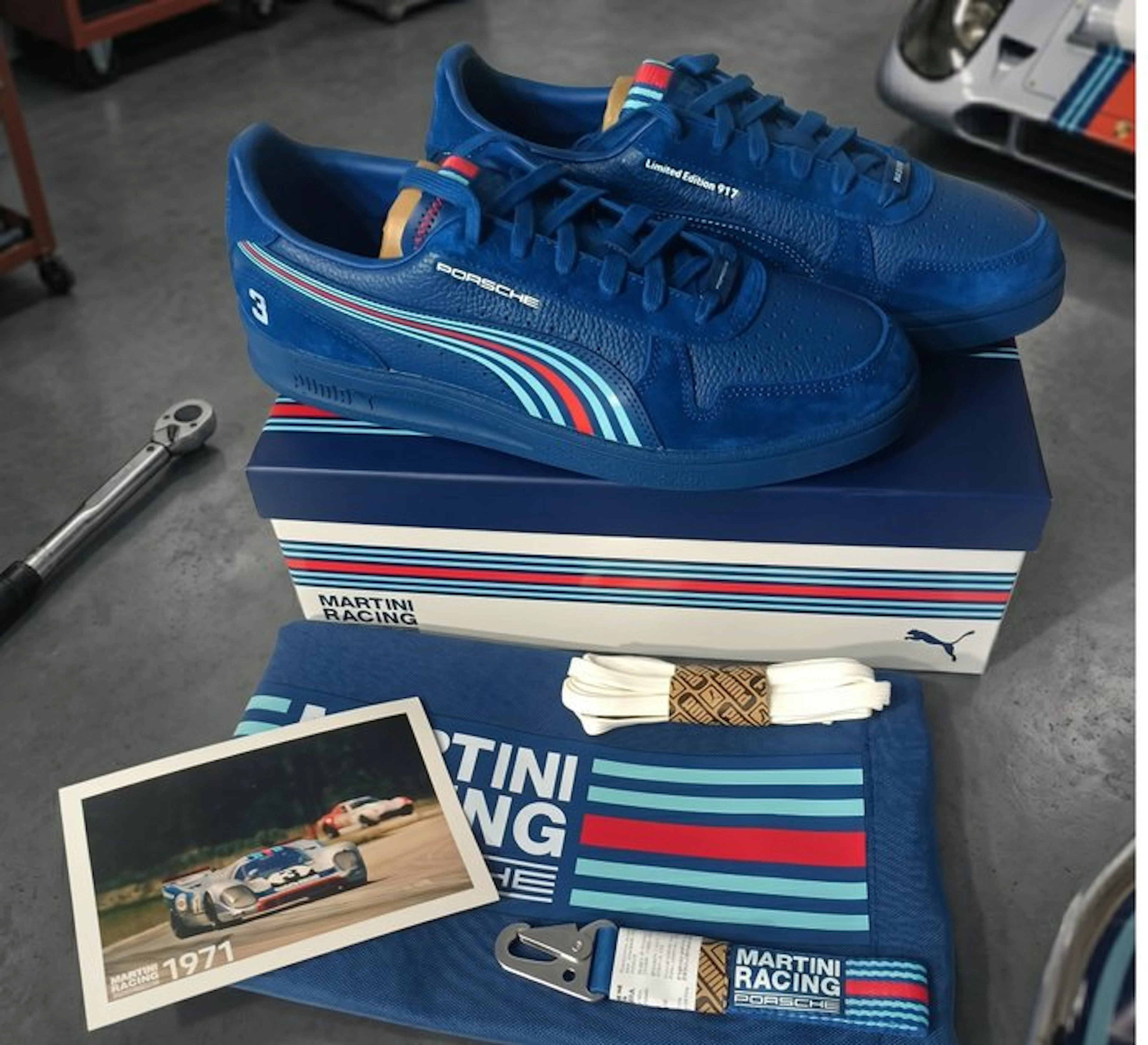 PUMA - POS (point of sale advertising object) (2)