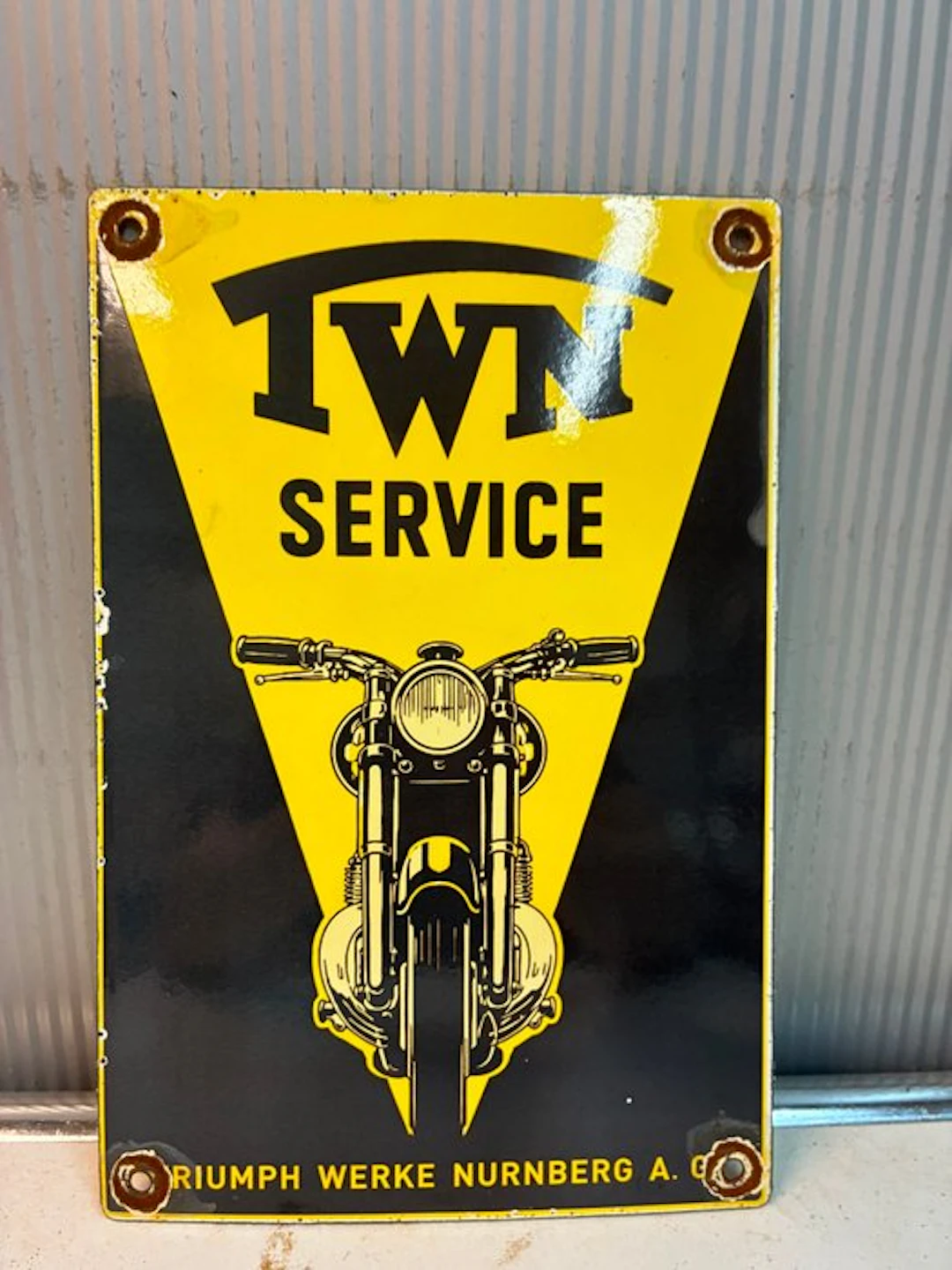 Triumph TWN Service – Emaille Motorfiets Reclamebord - Enamel sign - Enamel